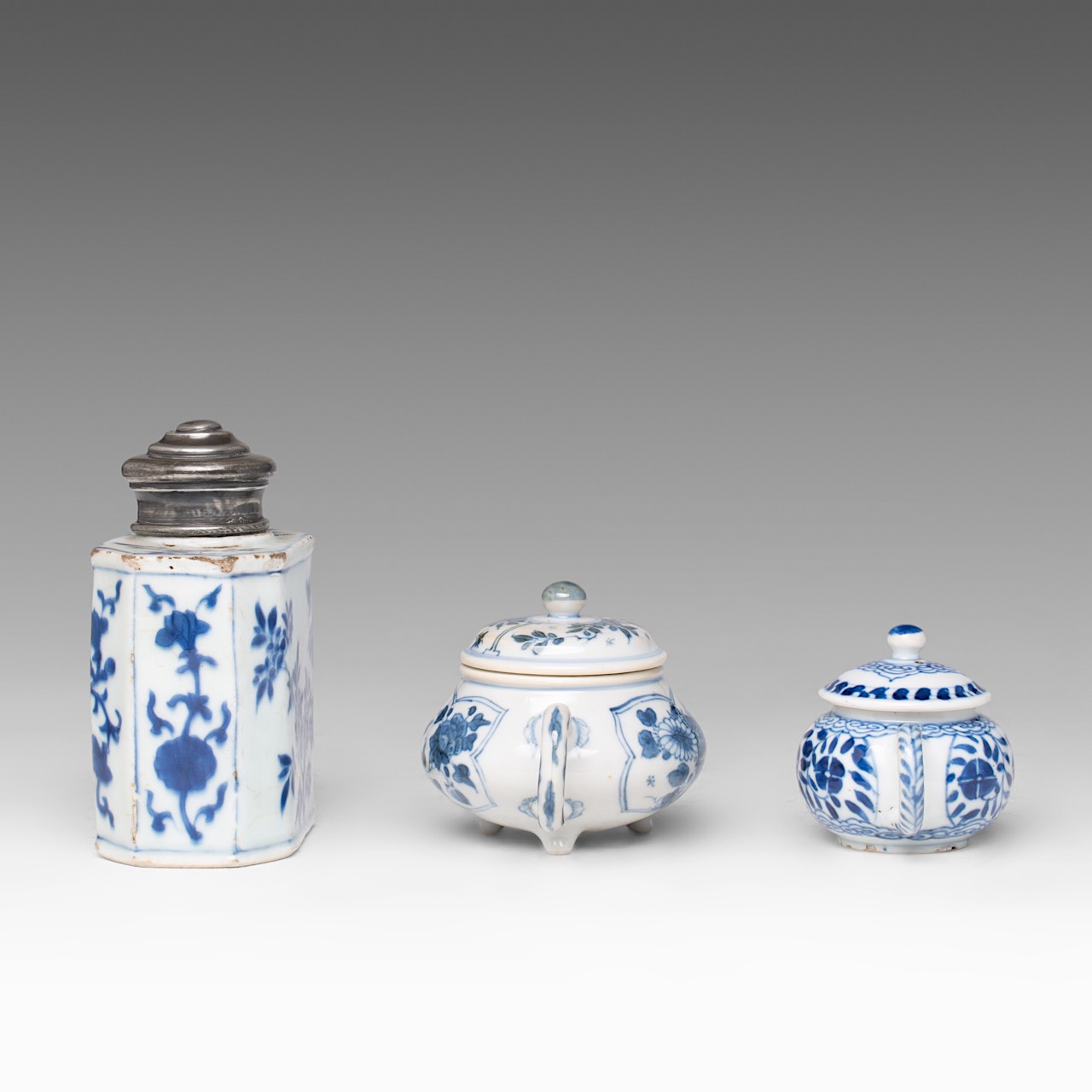 A small collection of three Chinese blue and white floral decorated tea ware, Kangxi period and 18th - Image 2 of 9