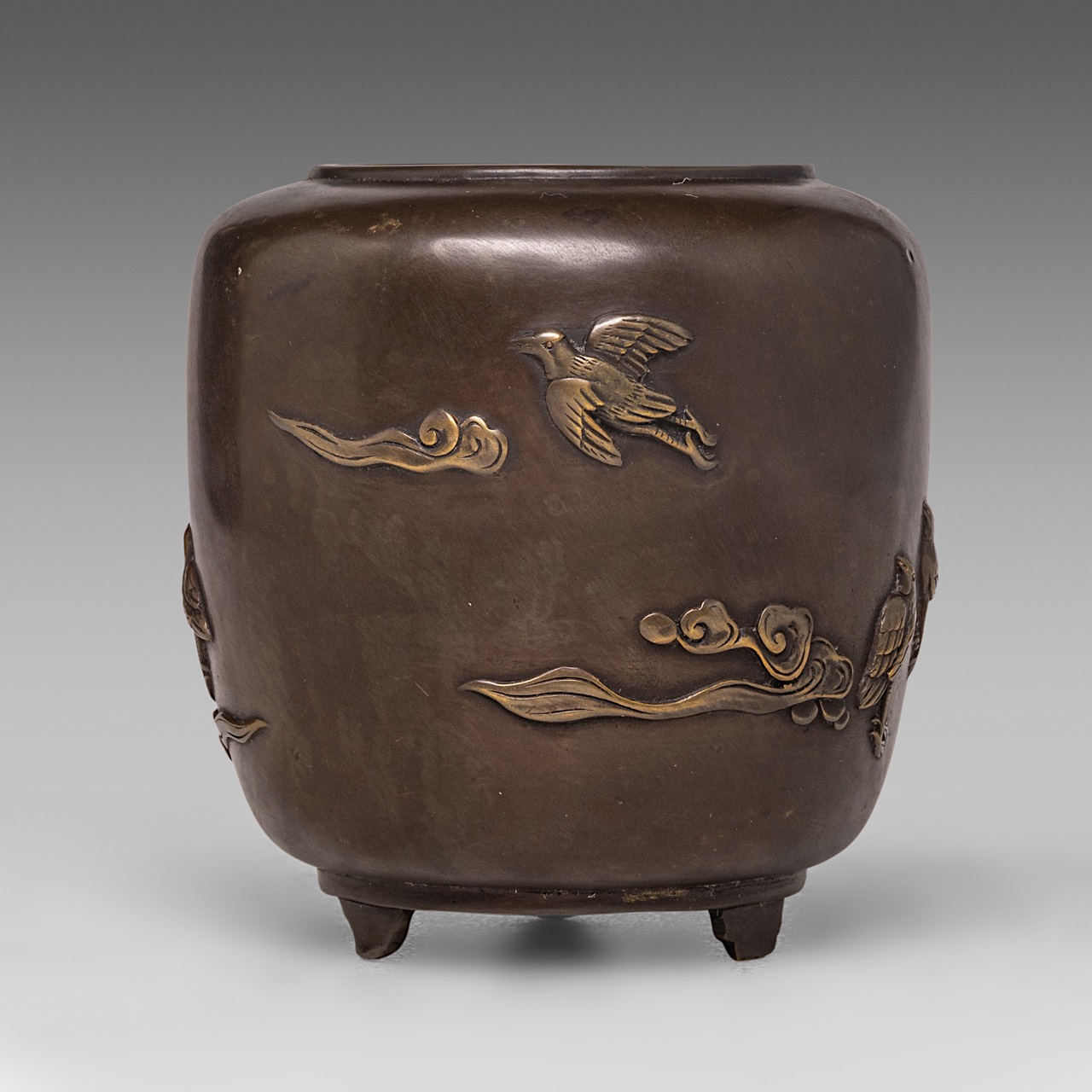 A Japanese bronze 'Birds amongst Branches' censer, Meiji period (1868-1912), H 11 cm - Image 4 of 8