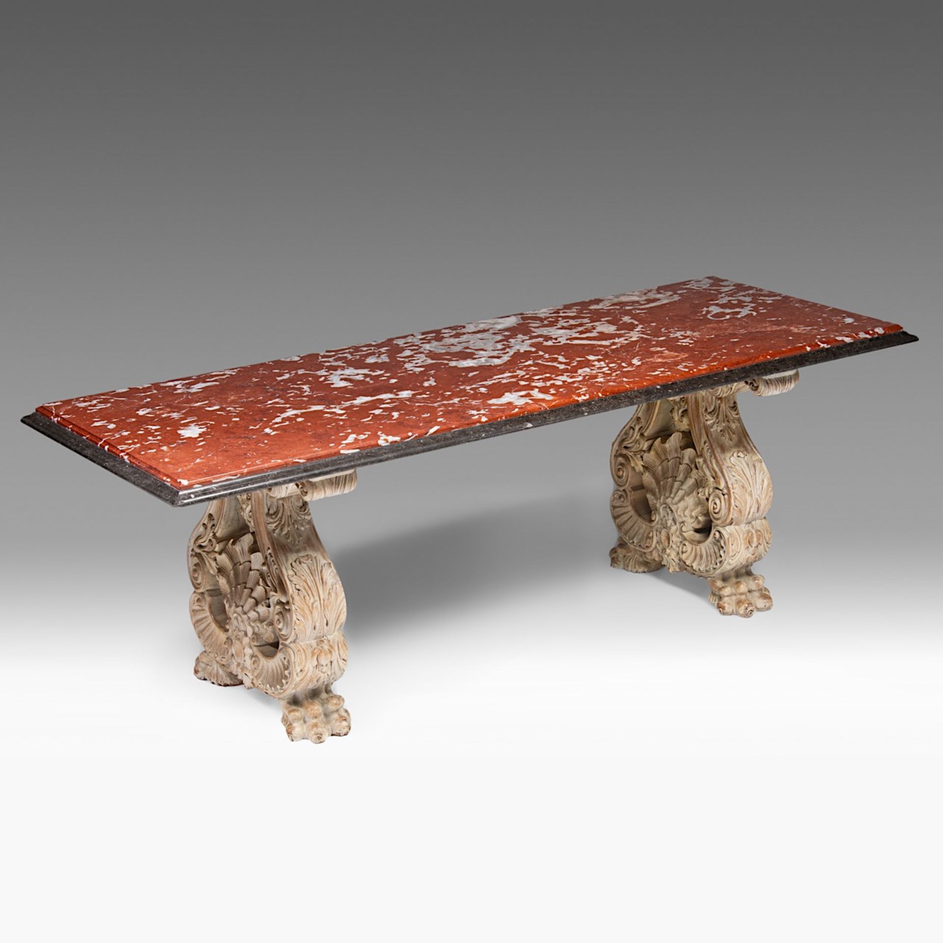 A Renaissance-style marble-topped table with sculpted wood trestles, H 76 cm - W 219 cm - D 84 cm - Image 4 of 6