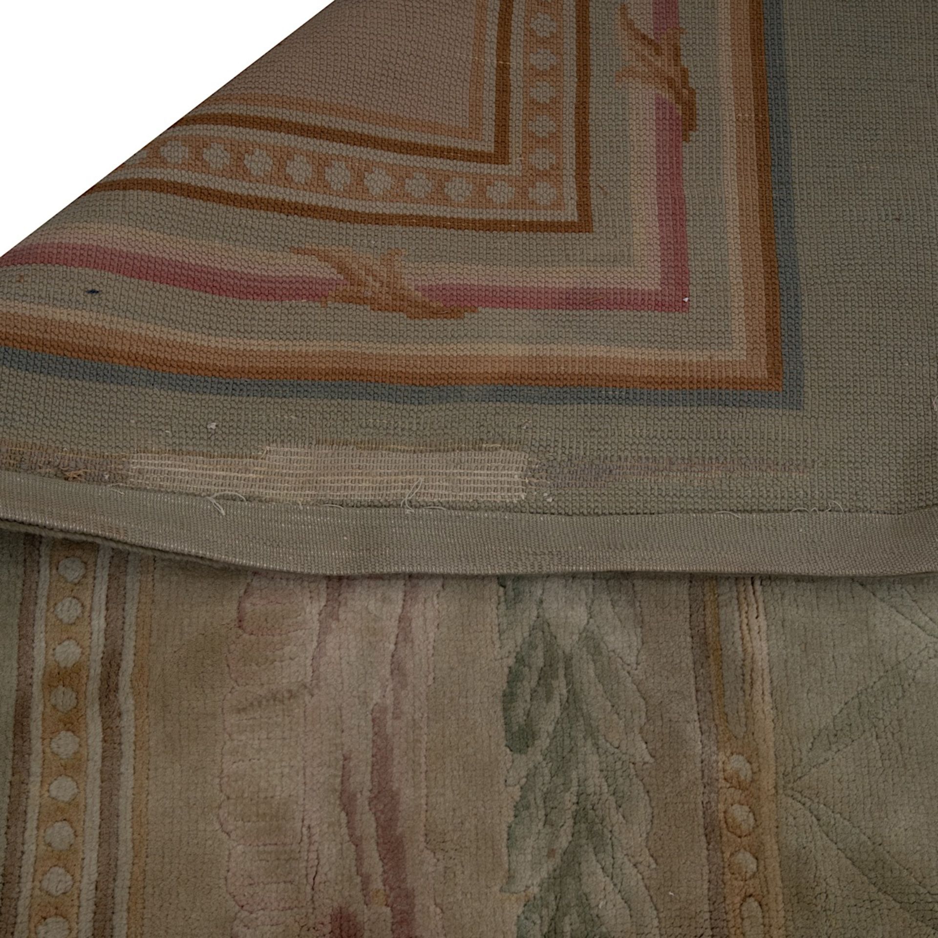 An Austrian Ginzkey wool carpet decorated with garlands in Savonnerie style, 305 x 525 cm - Bild 10 aus 16
