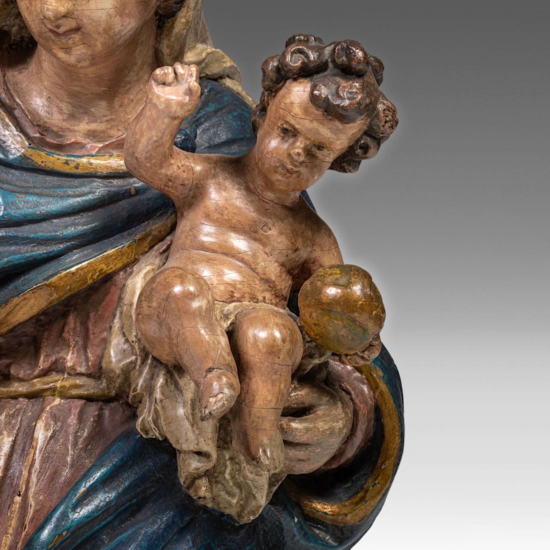 A polychrome wooden sculpture of the Madonna and Child, 18thC, H 92 cm - Bild 7 aus 7