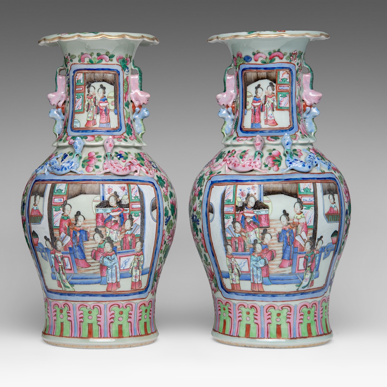 A fine pair of Chinese famille rose 'Beauties in a Chamber' vases, 19thC, H 44 cm - Image 3 of 6