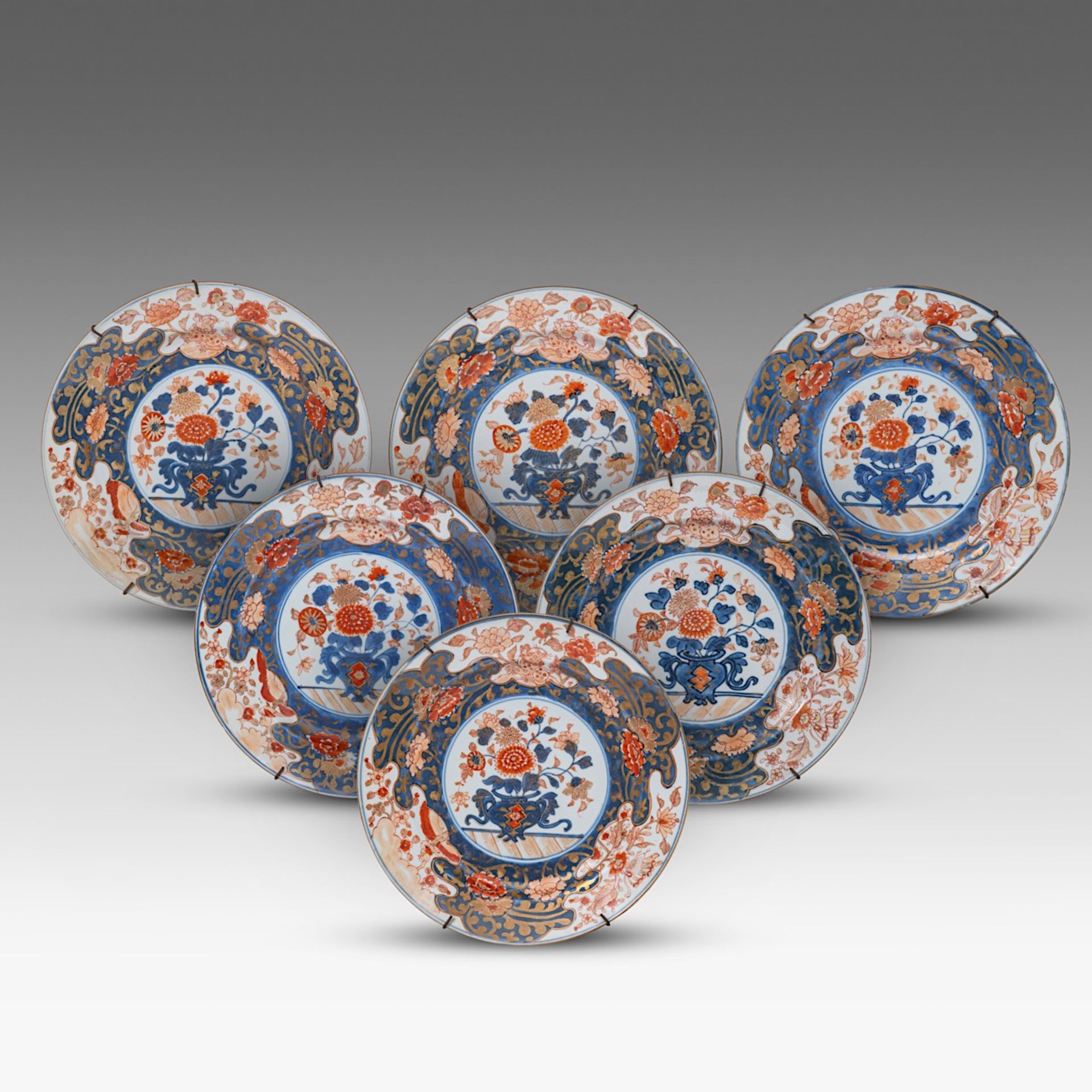 A series of six Chinese Imari 'Flower Basket' dishes, 18thC, dia 23 cm