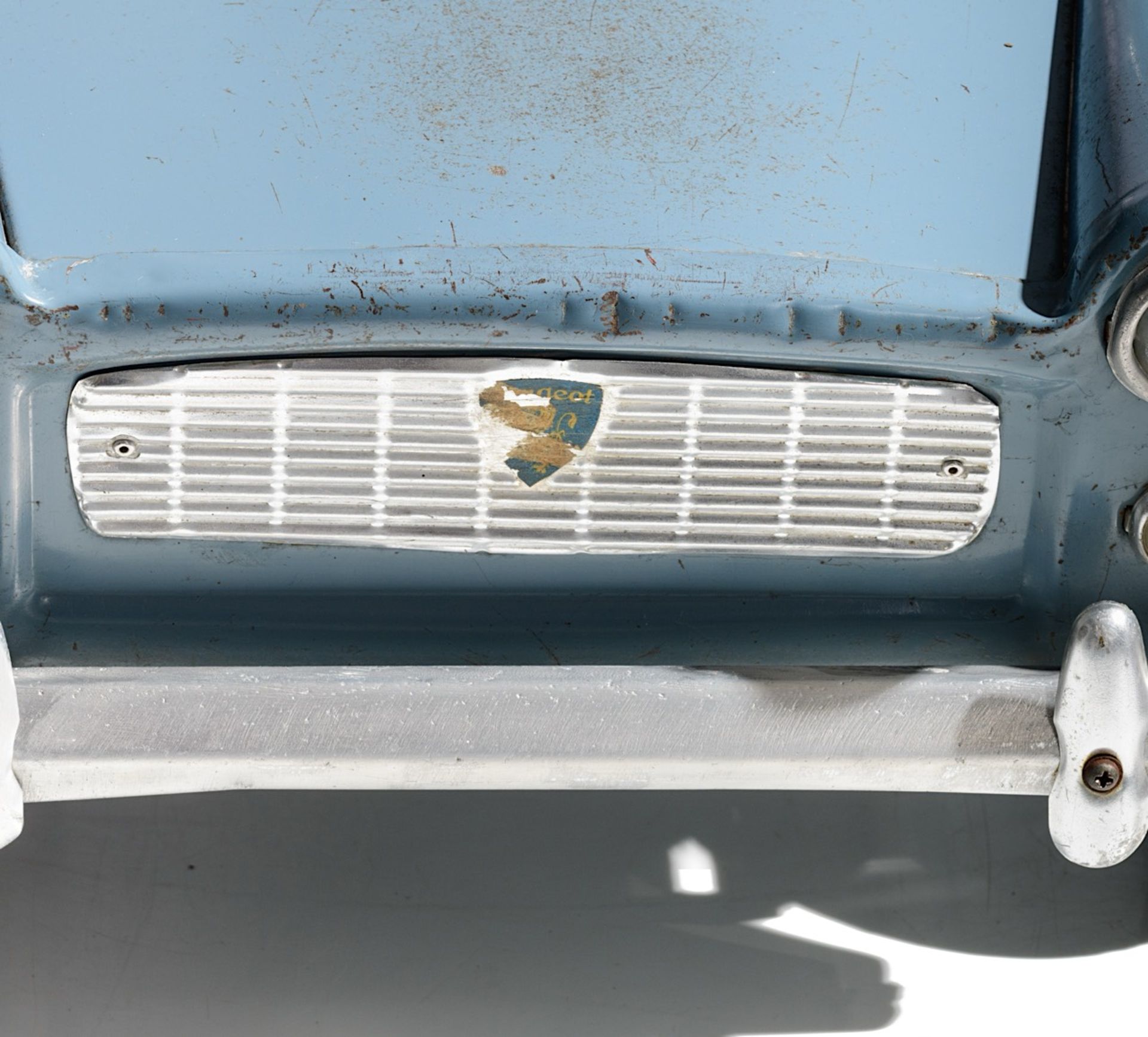 A 'Grand deluxe' edition Torck ' Peugeot' blue metal pedal car, 1962, 43,5 x 45 x 109 cm - Image 8 of 15