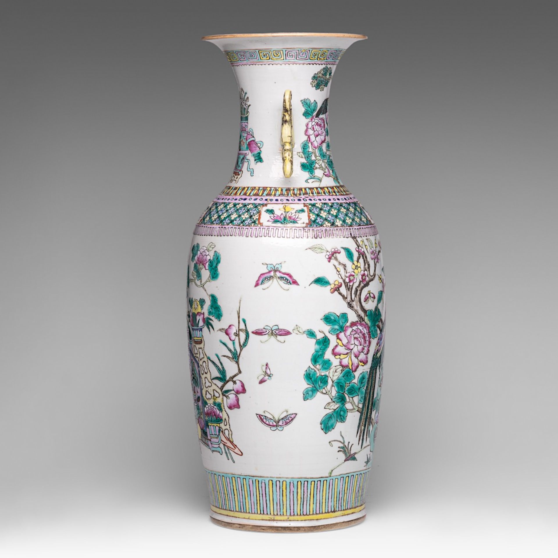 A Chinese famille rose 'Pheasants in a Garden' vase, 19thC, H 60 cm - Image 4 of 7