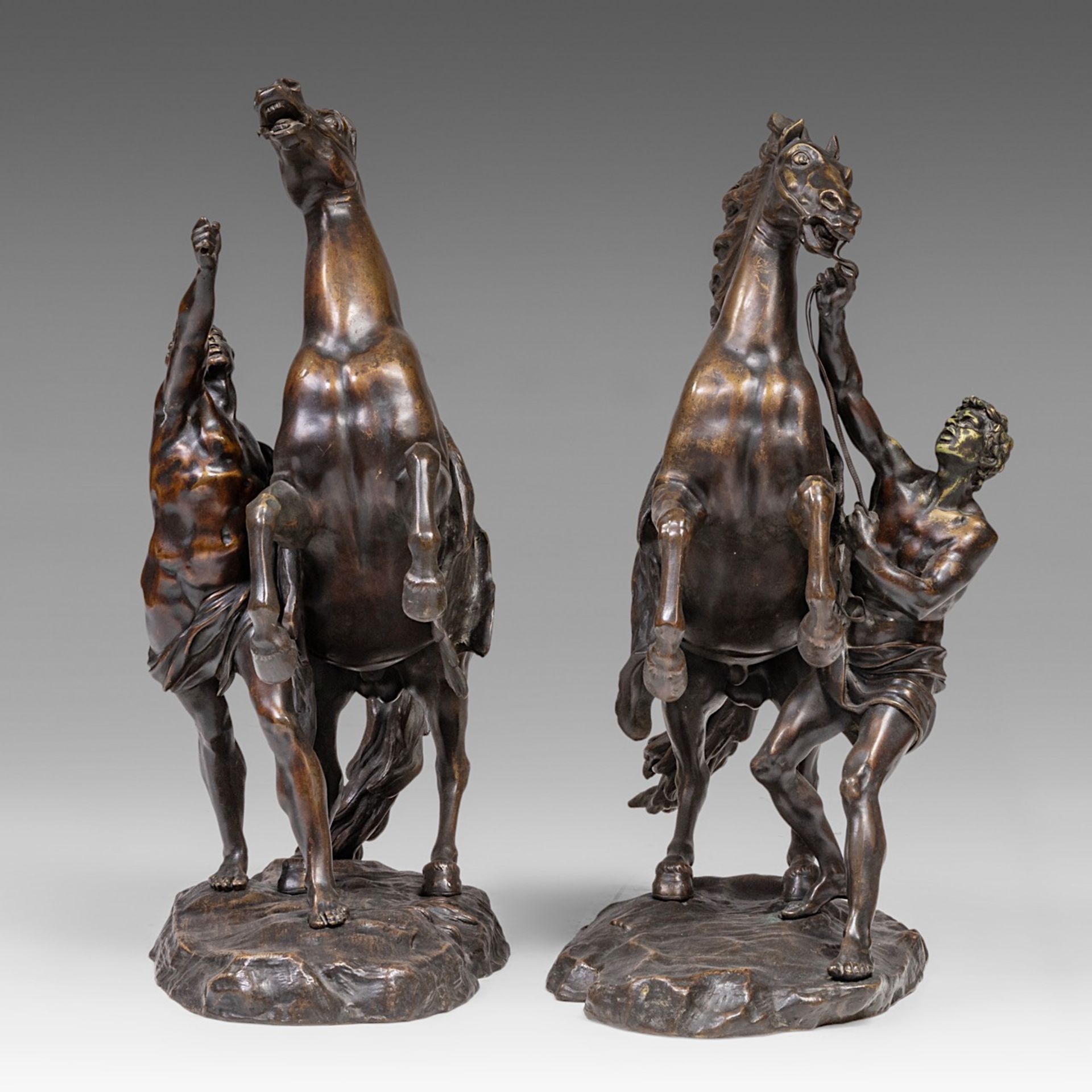 After Guillaume Coustou (1677-1746), the Marly horses, patinated bronze, H 58 cm - Image 2 of 10