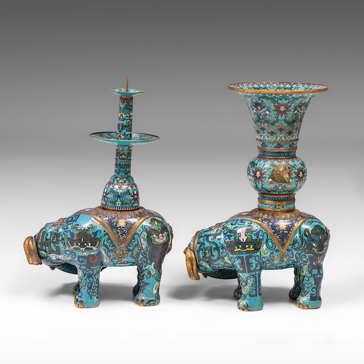 A Chinese five-piece semi-precious stone inlaid cloisonne garniture, late Qing/20thC, tallest H 58 - - Image 14 of 24