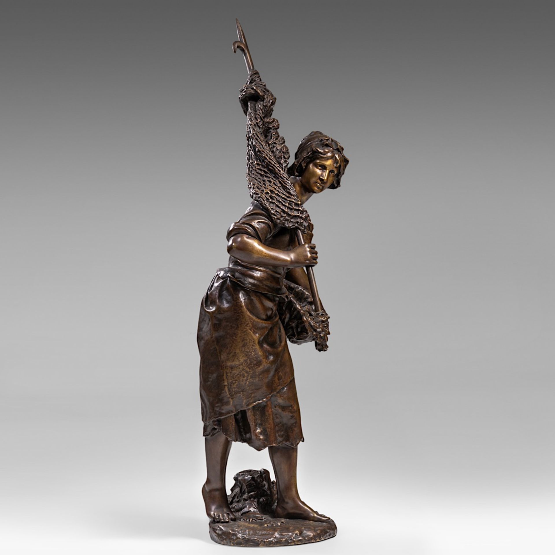 Henryk II Kossowski (1855-1921), 'Le retour de la peche', patinated bronze, H 105 cm - Bild 4 aus 7