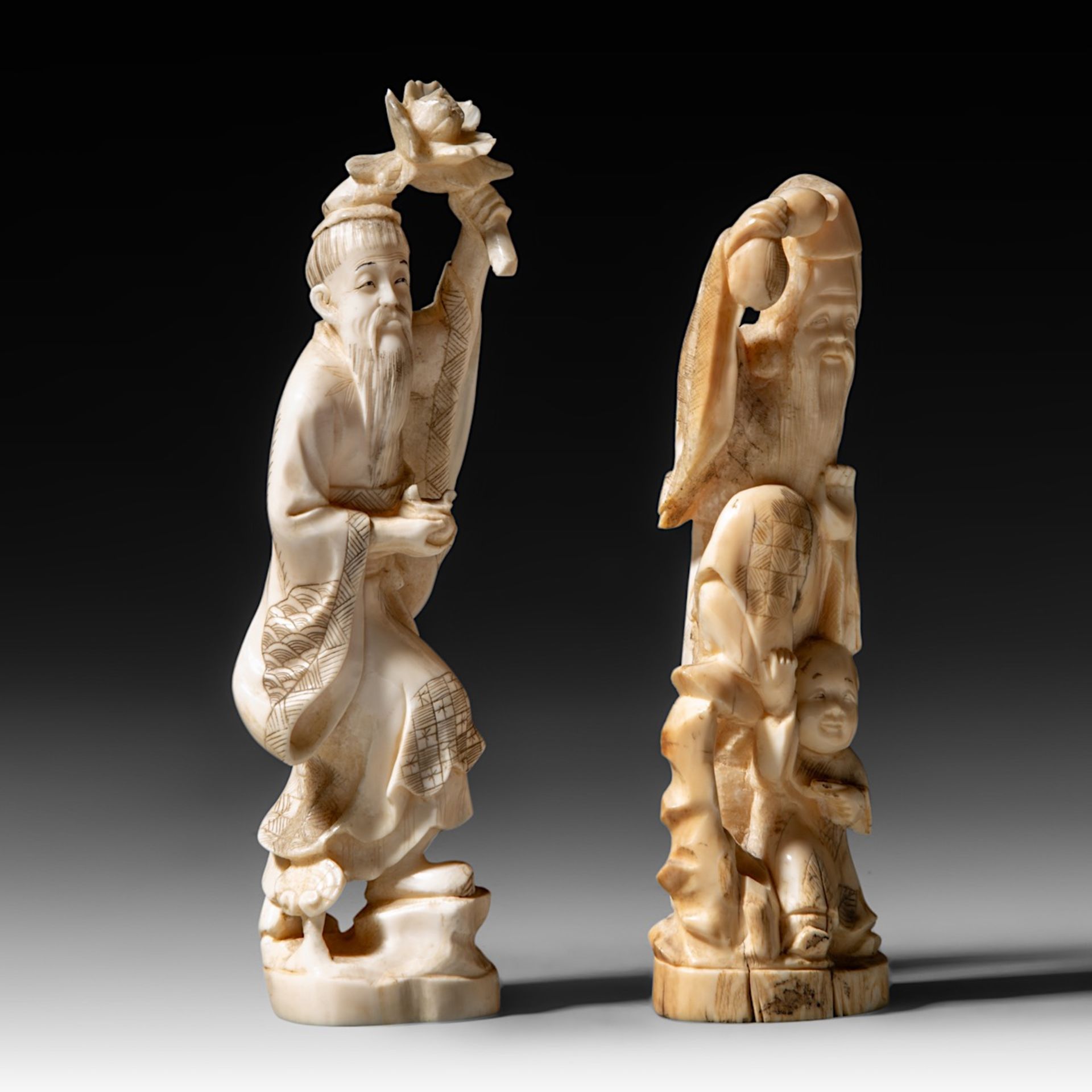 Two Japanese walrus ivory okimono, depicting Fukurokuju and a dancer, Taisho period (1912-1926), H 1 - Image 6 of 9