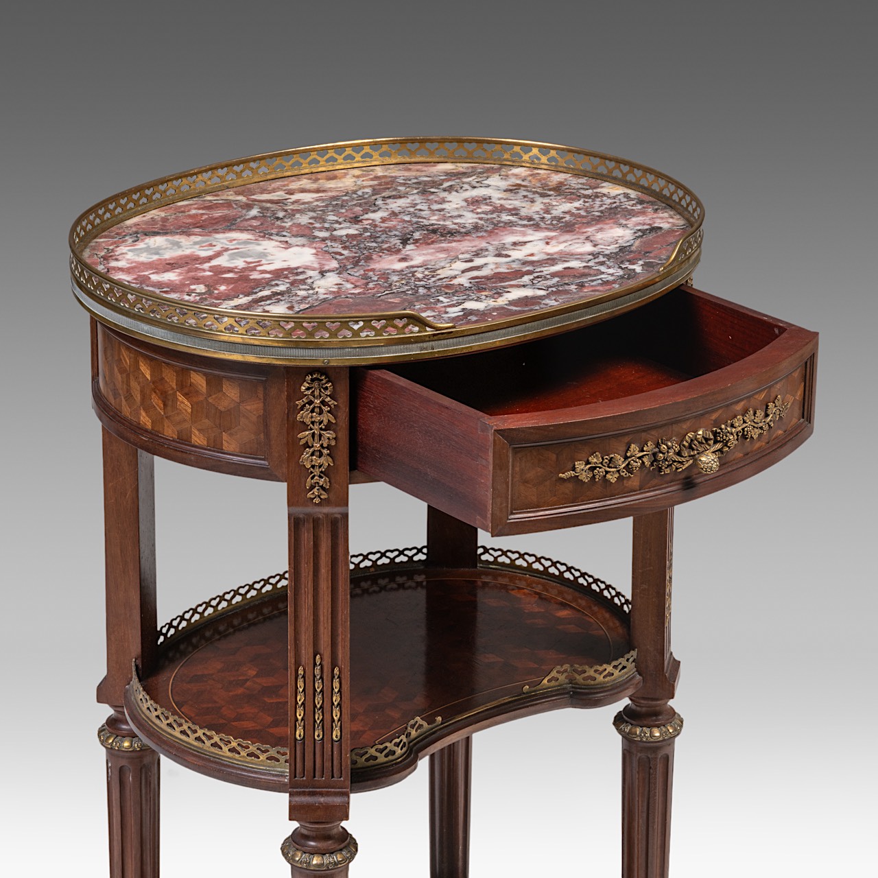 A Louis XVI-style marble-topped side table, signed Francois Linke (1855-1946), H 83,5 cm - W 44,5 cm - Image 9 of 9