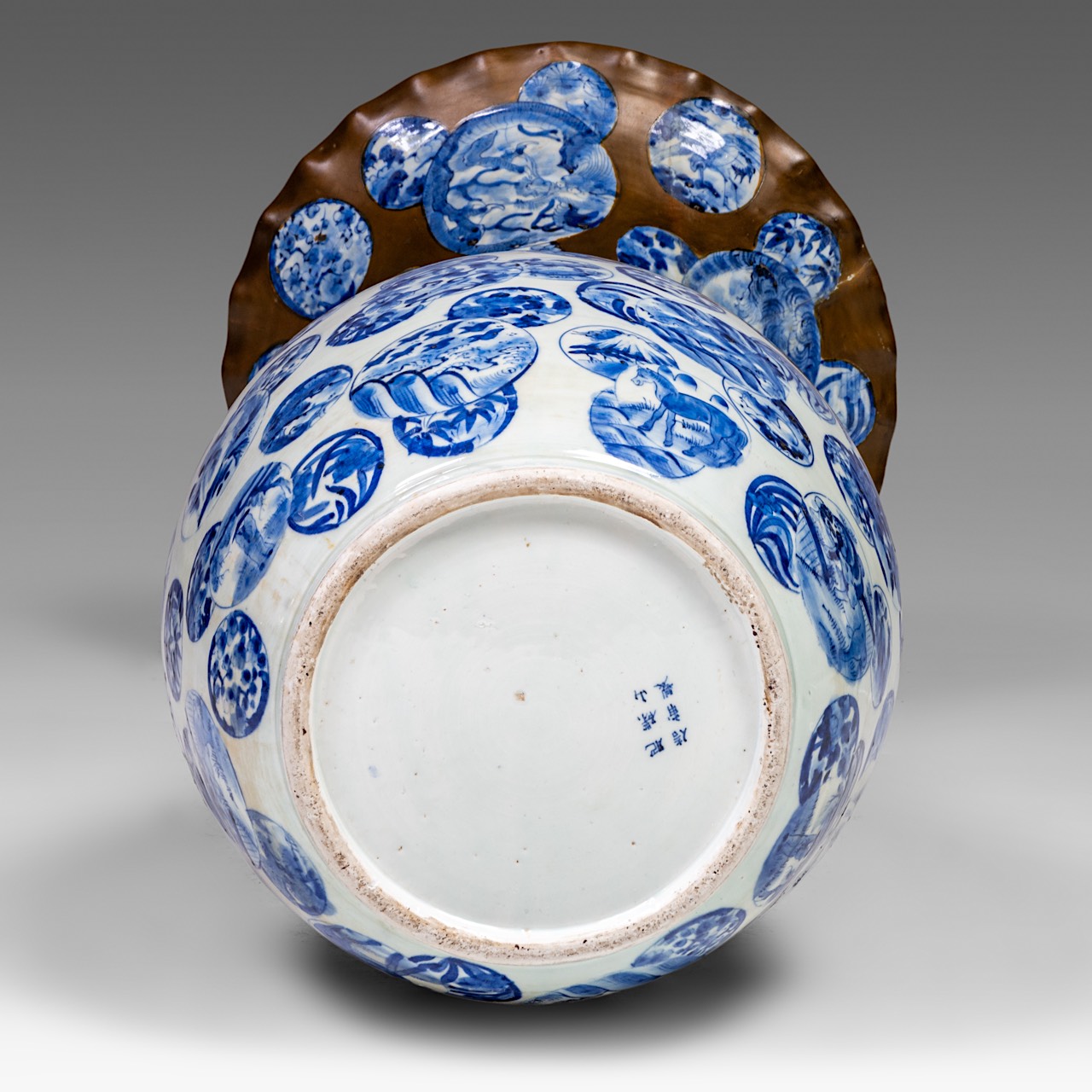 A large Japanese blue and white 'Flower Balls' Arita vase, signed, Meiji period (1868-1912), H 105 c - Image 6 of 6