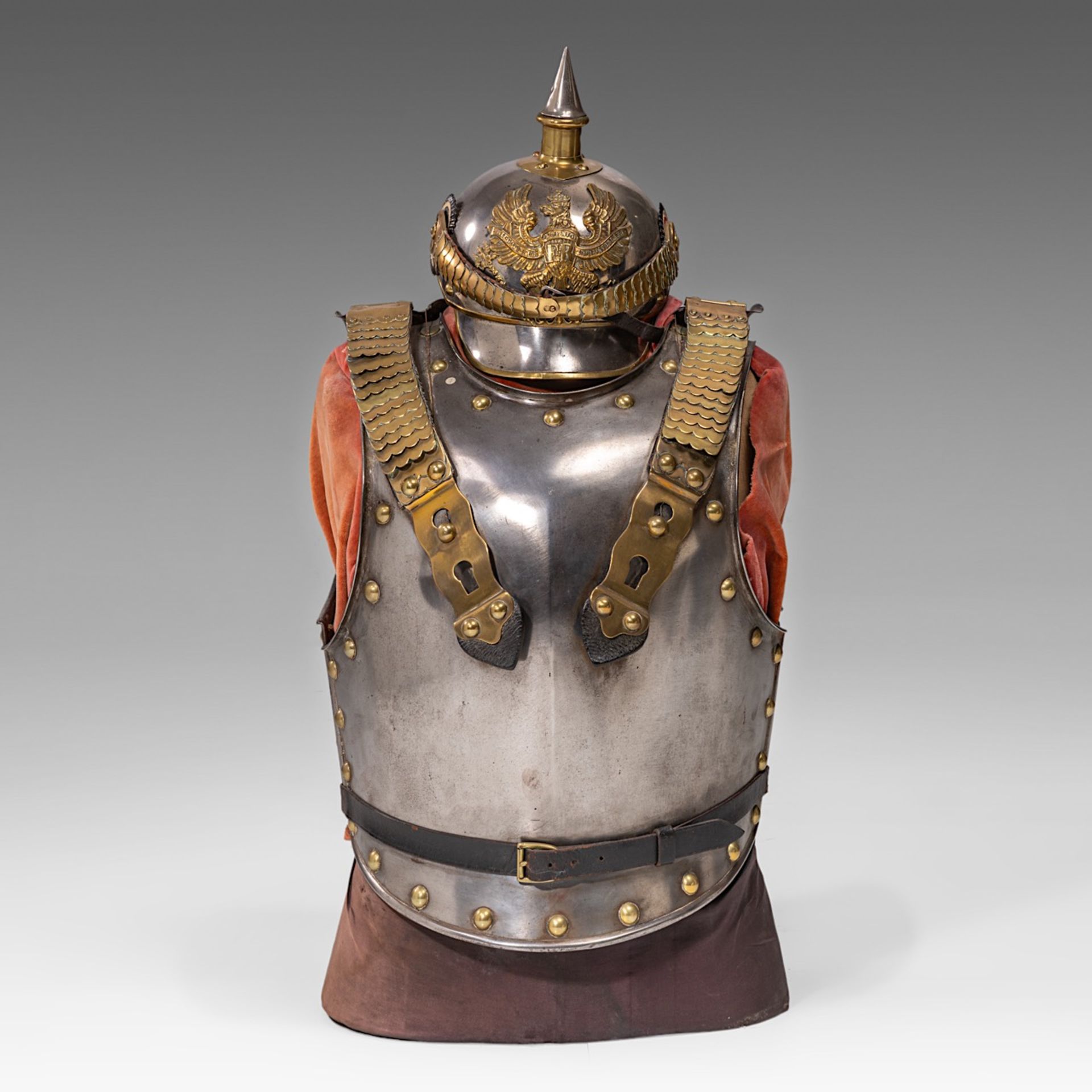 Cuirass and helmet, metal and gilded brass, 19thC., 68 x 30 x 36 cm. (26.7 x 11.8 x 14.1 in.) - Image 2 of 8