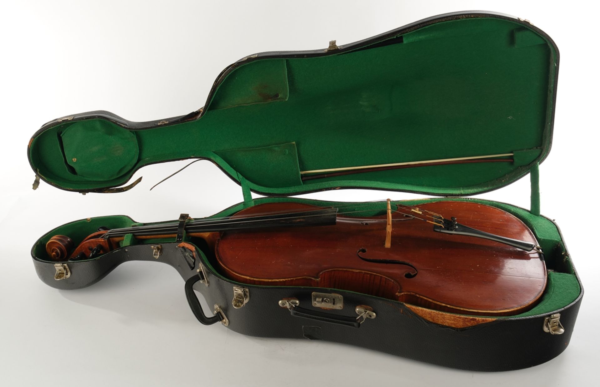 Cello, 4/4, auf Etikett im Korpusboden handschriftlich bezeichnet "Conrad Glaesel 1914 Bruxelles", 