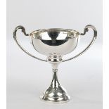 Pokal, Silber 925, Chester, 1934, S. Blanckensee & Son Ltd, glatt, zwei hochgezogene Handhaben, ges