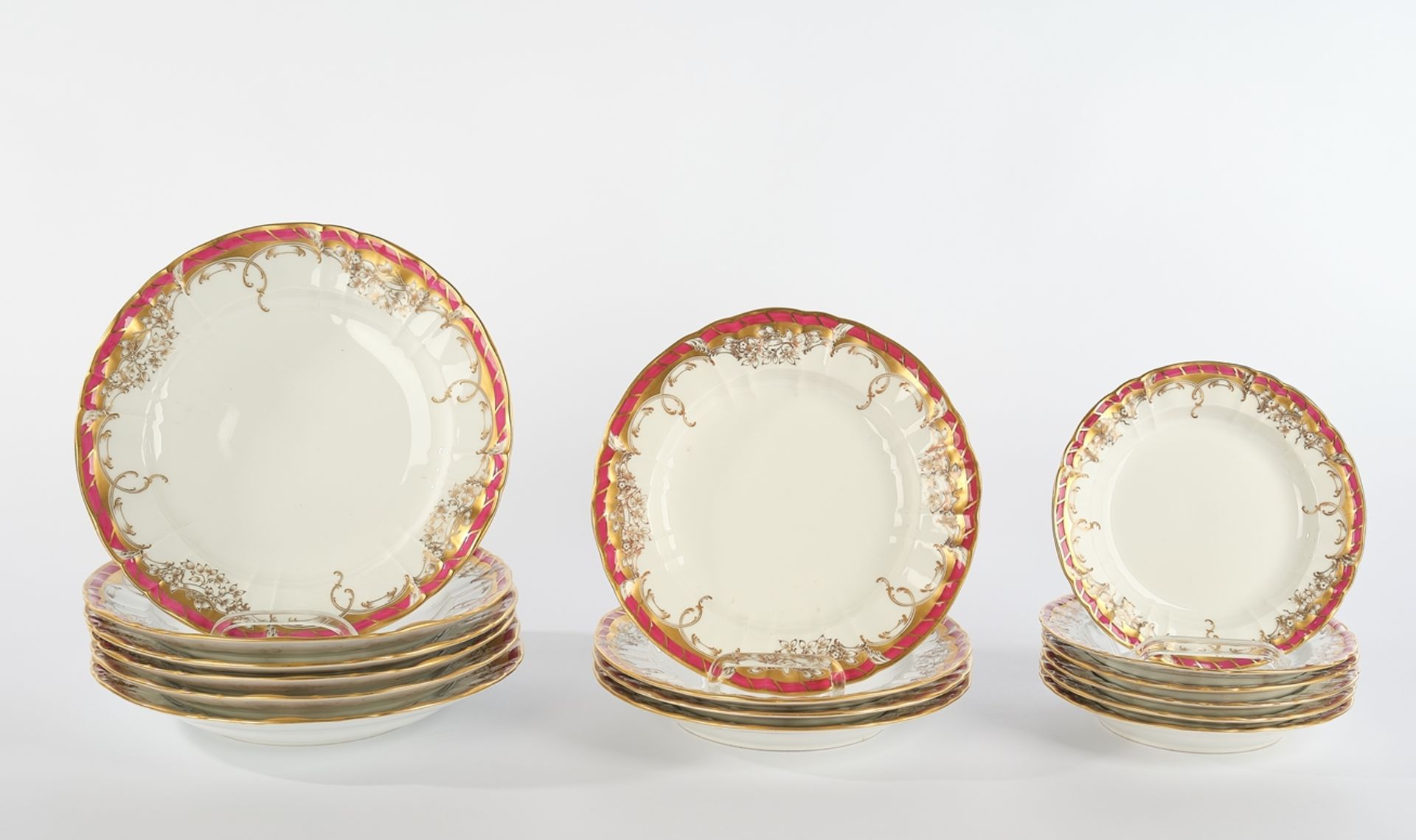 16 plates, KPM Berlin, rocaille, decoration 24 Queen of Holland, decorated in red and gold, gold ri