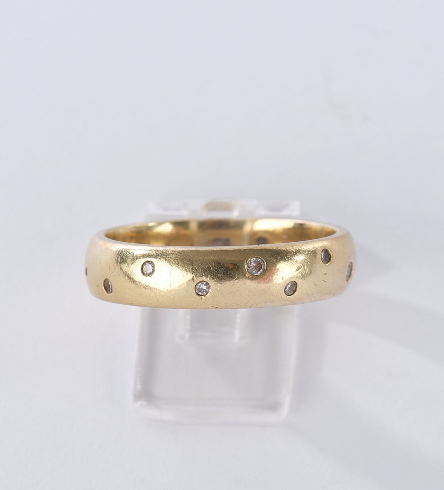 Ring, GG 585, 11 Brillanten zus. ca. 0.10 ct., etwa si, 4.9 g, RM 53.5
