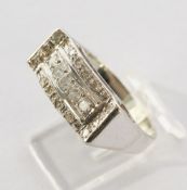 Ring, wohl WG, 21 Diamanten zus. ca. 0.30 ct., ca. 4 g, RM 50