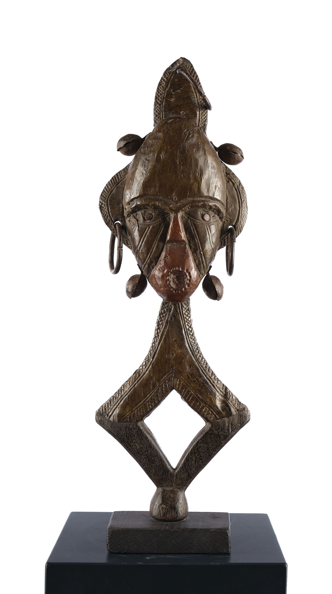 Reliquienfigur, Bakota, Gabun, Afrika, Grabwächter aus Holz, mit Kupfer- und Messingblech verziert,