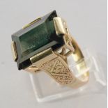 Ring, GG 585, probably tourmaline c. 10.0 ct, 7.85 g, RM 54.5