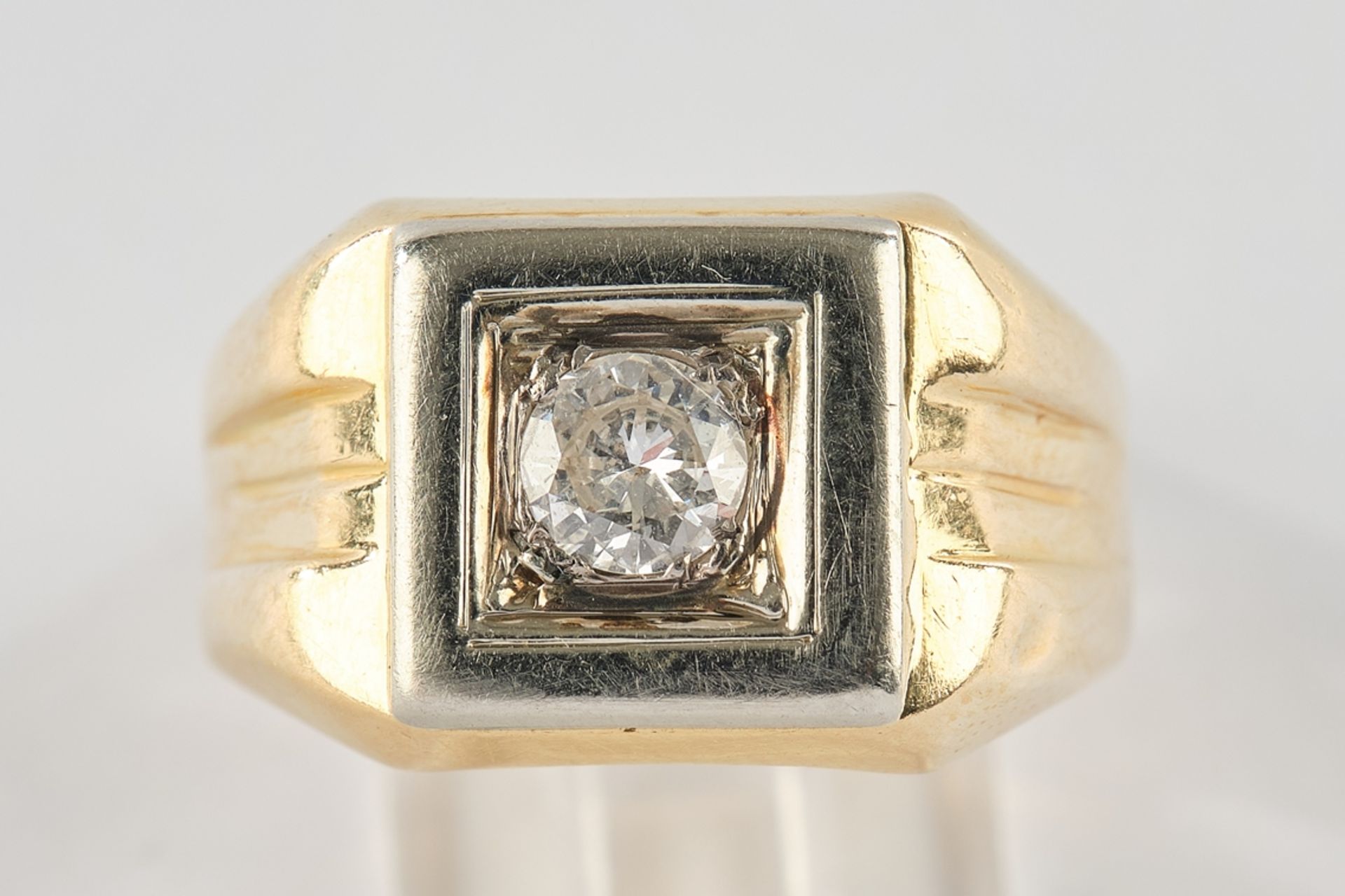 Ring, GG 750, 1 Brillant ca. 0.23 ct., 3.7 g, RM 49