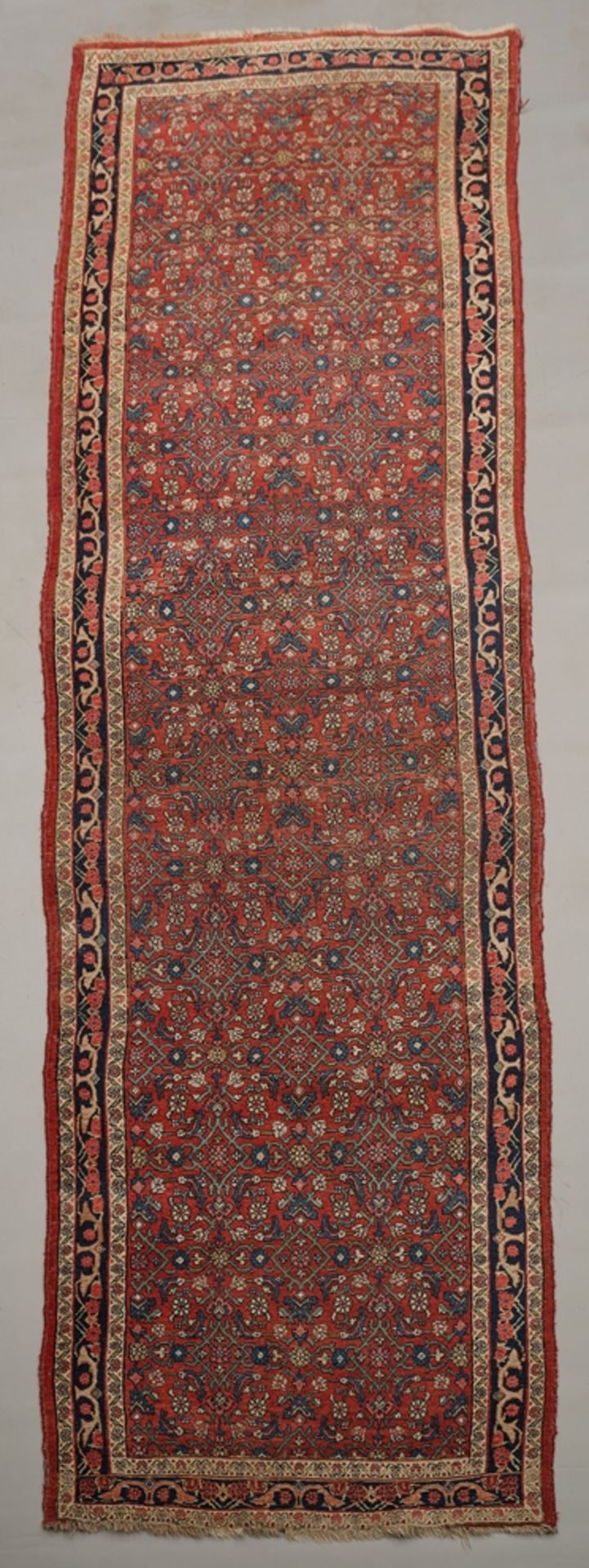 Bidjar, alt, Iran, ca. 4.22 x 1.24 m, Gebrauchsspuren