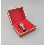 Vergoldete Damen-Armbanduhr Ruhla Sonderedition IX Parteitag 1976