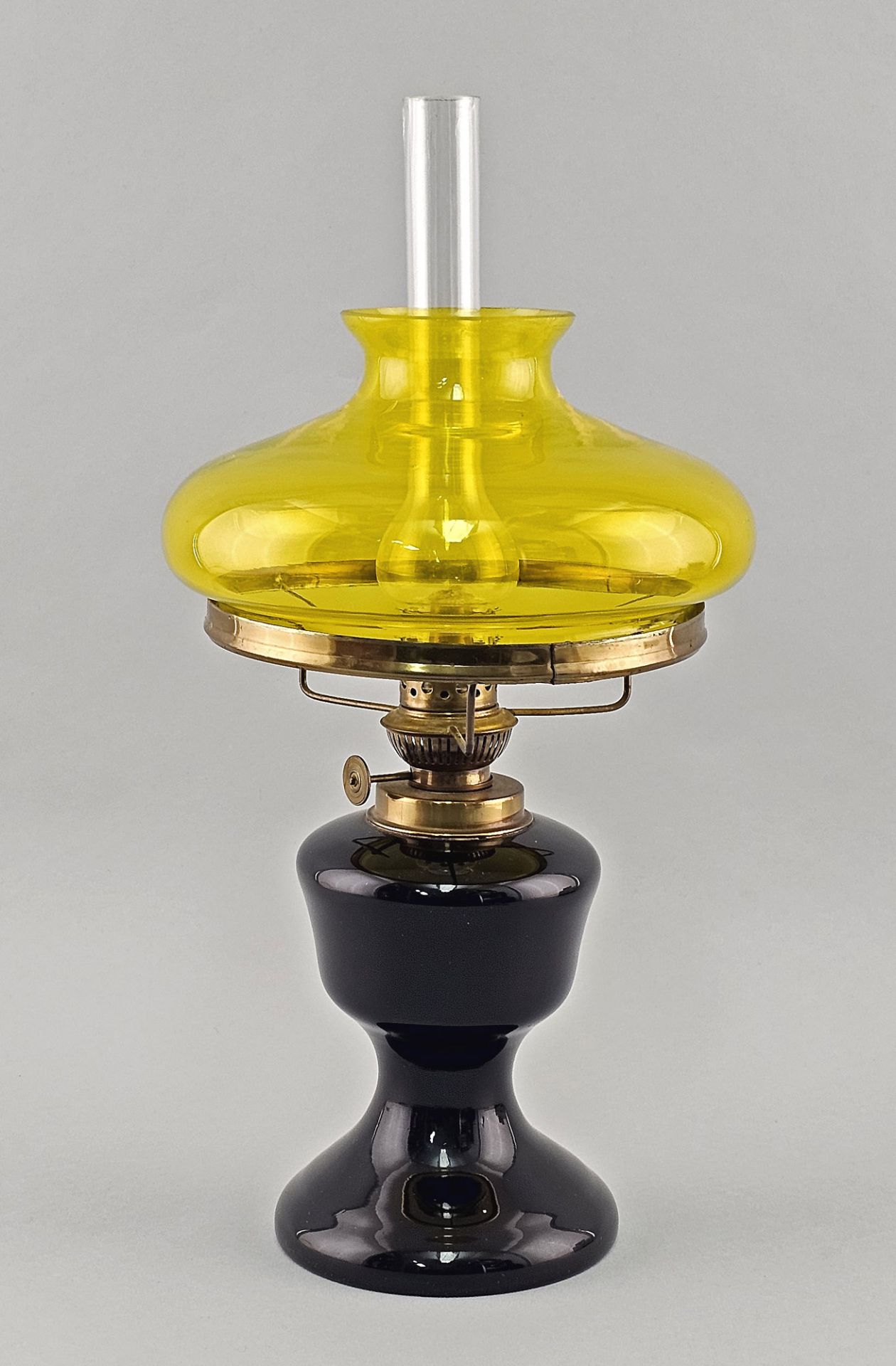 Glas-Petroleumlampe
