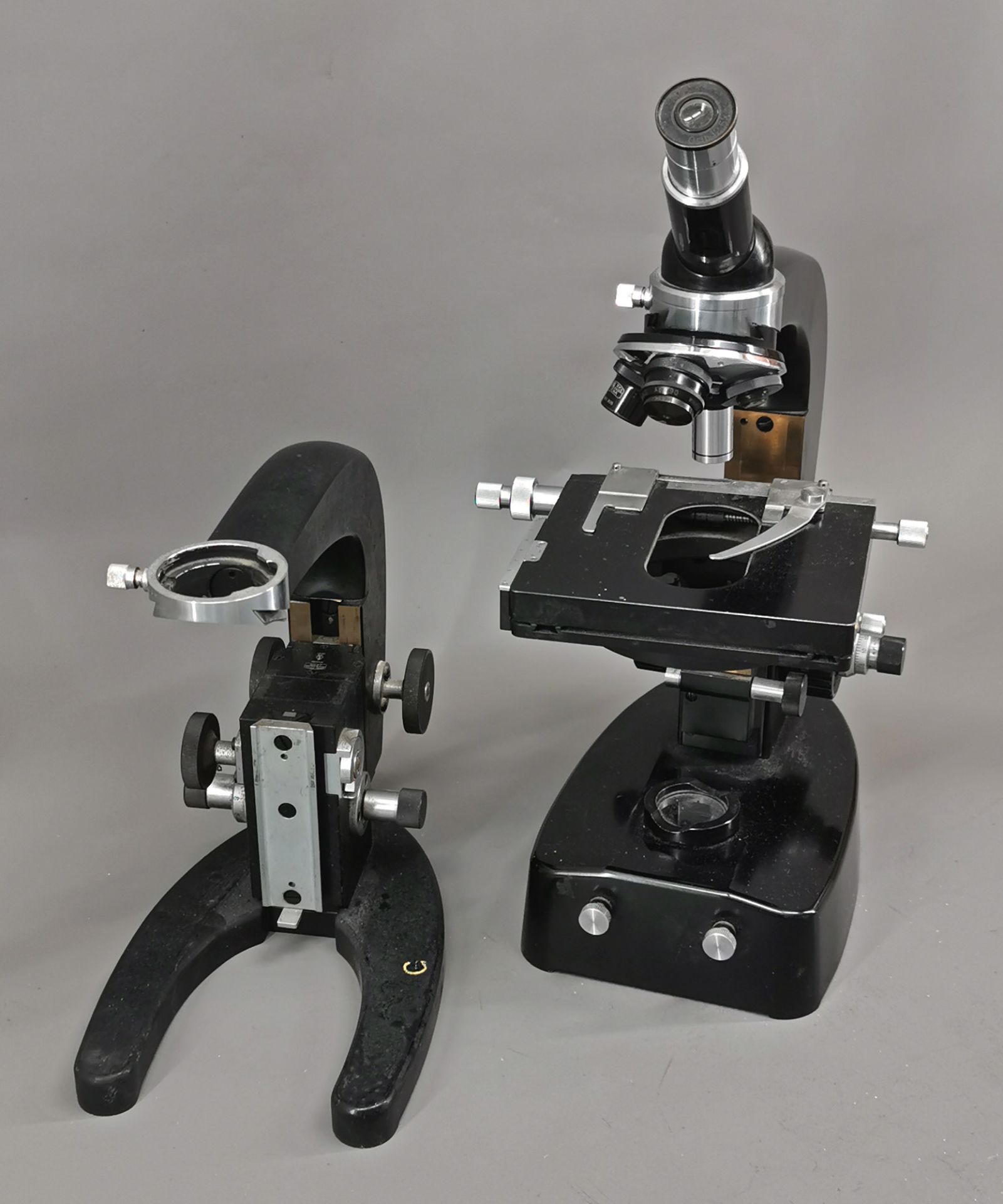 Mikroskop Carl Zeiss Jena und Stativ und Biotar 2/25 - Bild 2 aus 8