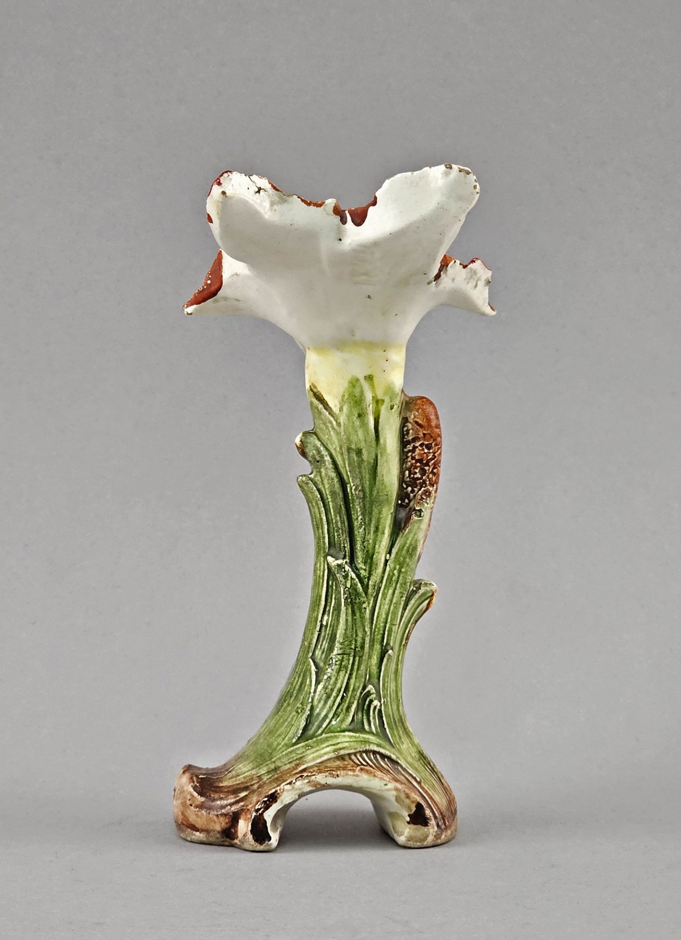 kleine Majolika-Vase Blütenkelch  - Bild 3 aus 4