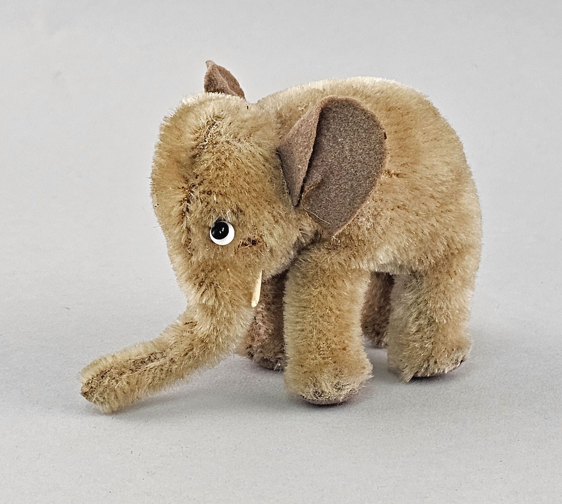 kleiner Elefant - Image 2 of 5