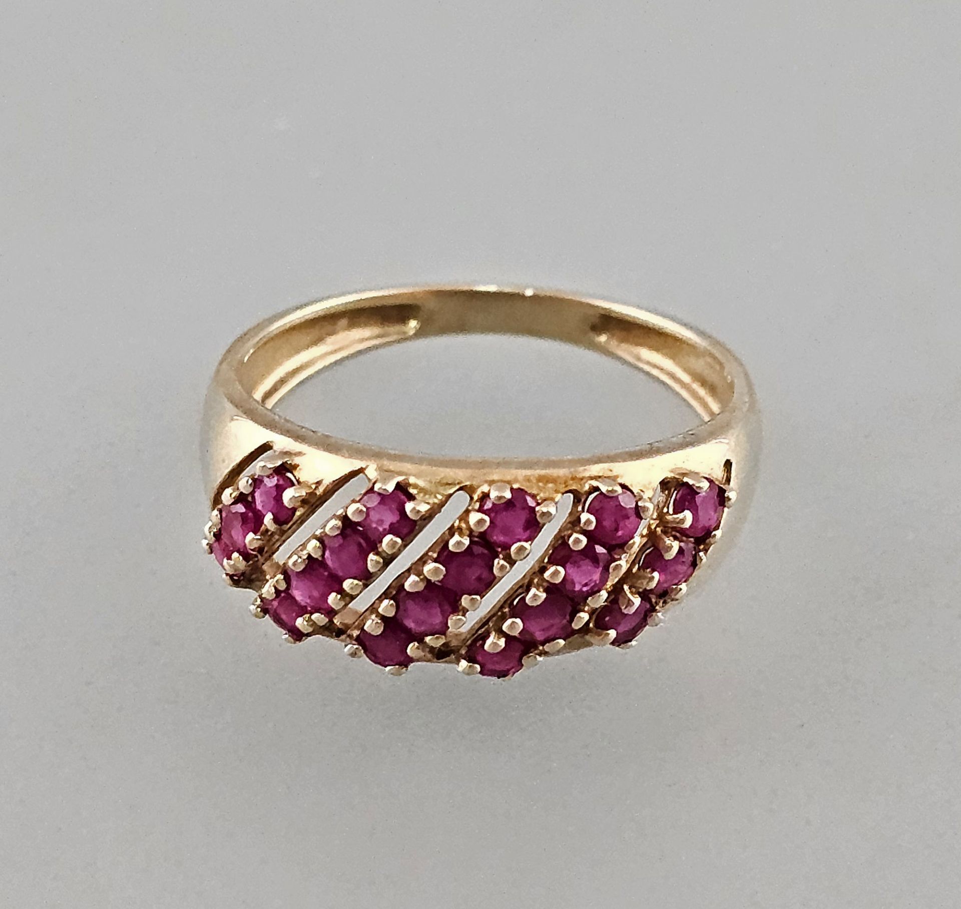 Goldener Rubin(?)-Ring