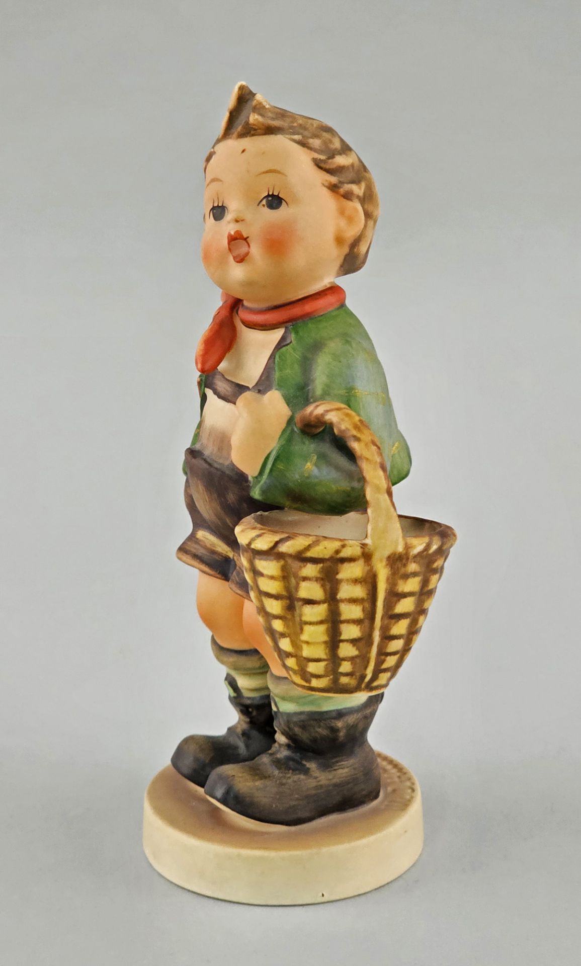 Hummel-Figur Dorfbub - Bild 2 aus 6