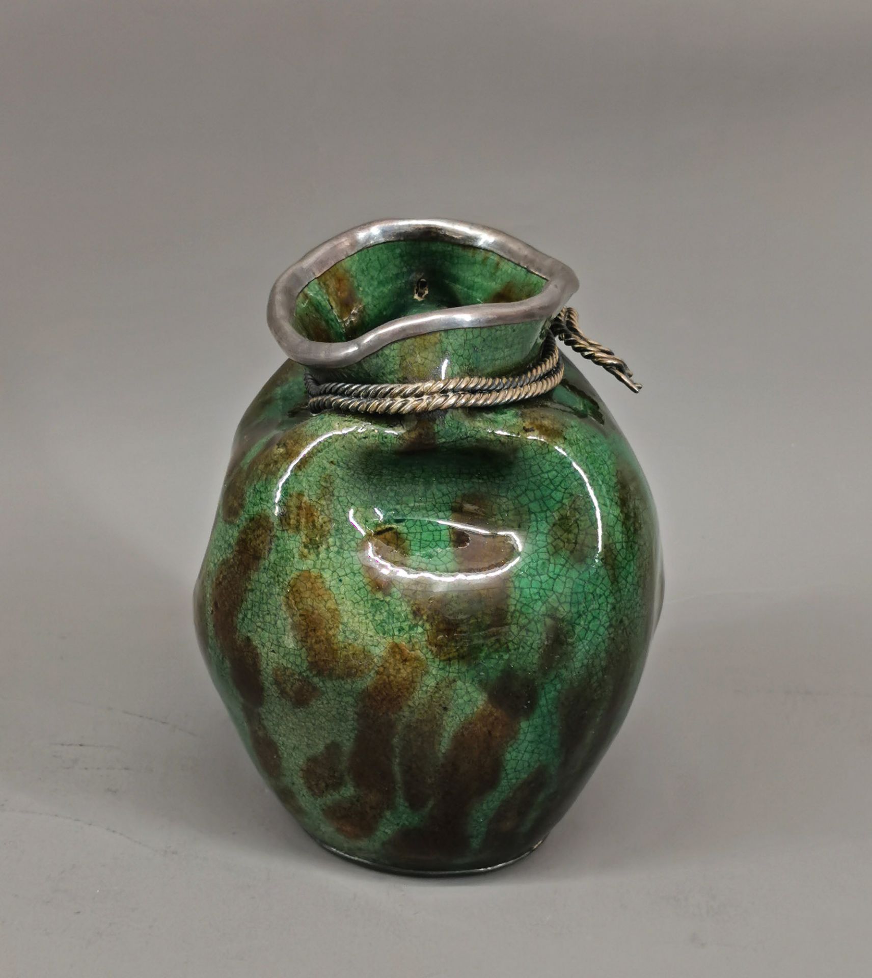 kleiner Design Krug/Vase mit Silber-Kordelband - Image 4 of 6