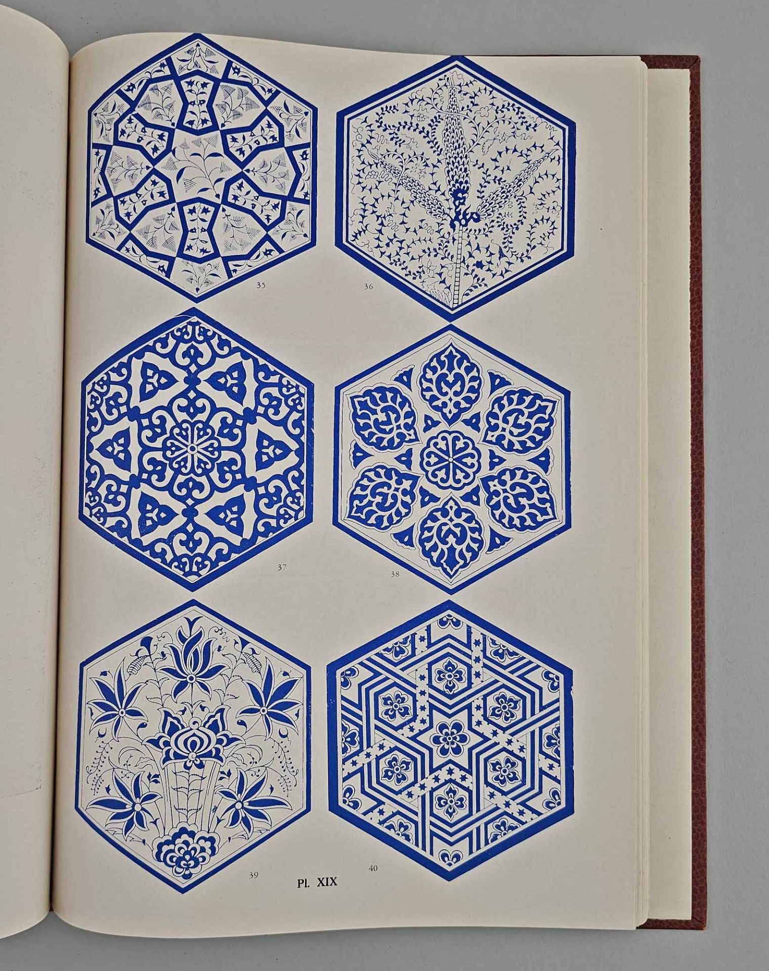 2 Osmanische Fliesenbruchstücke + Buch - Bild 2 aus 4