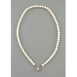 Perlen-Kette mit Silberschließe