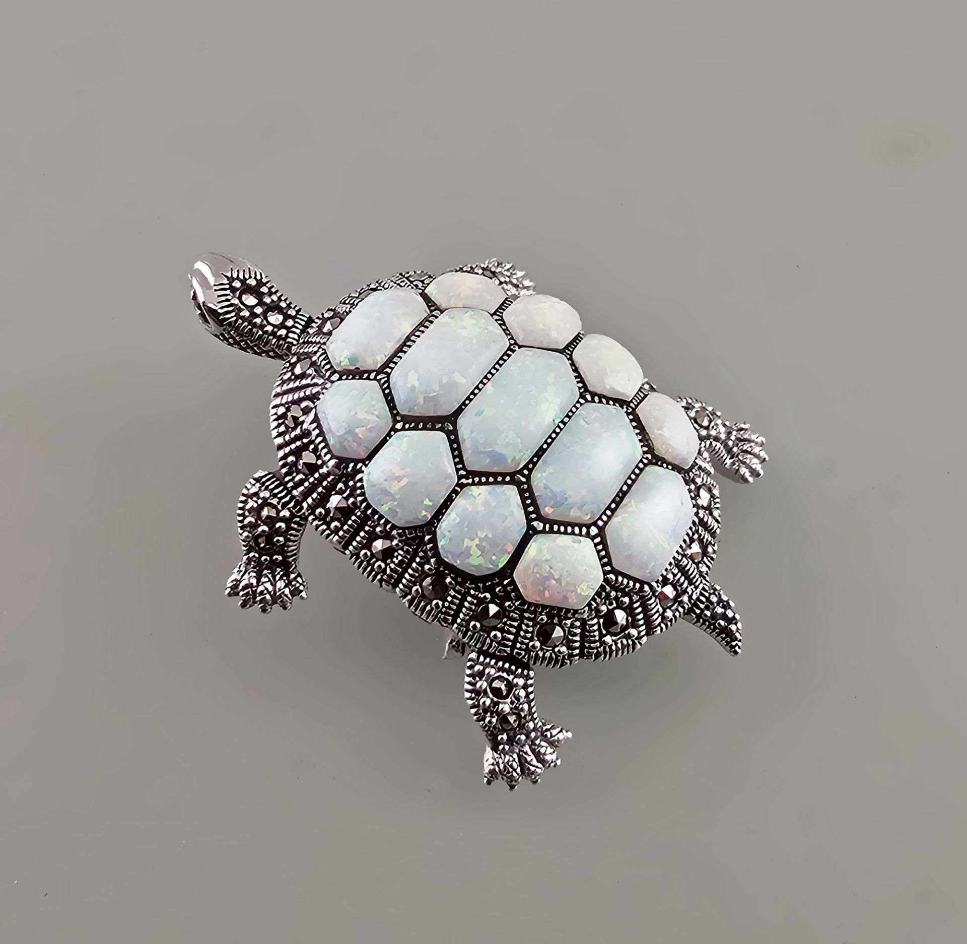 Silberner Opal-Anhänger/Brosche Schildkröte mit Markasiten - Image 2 of 3