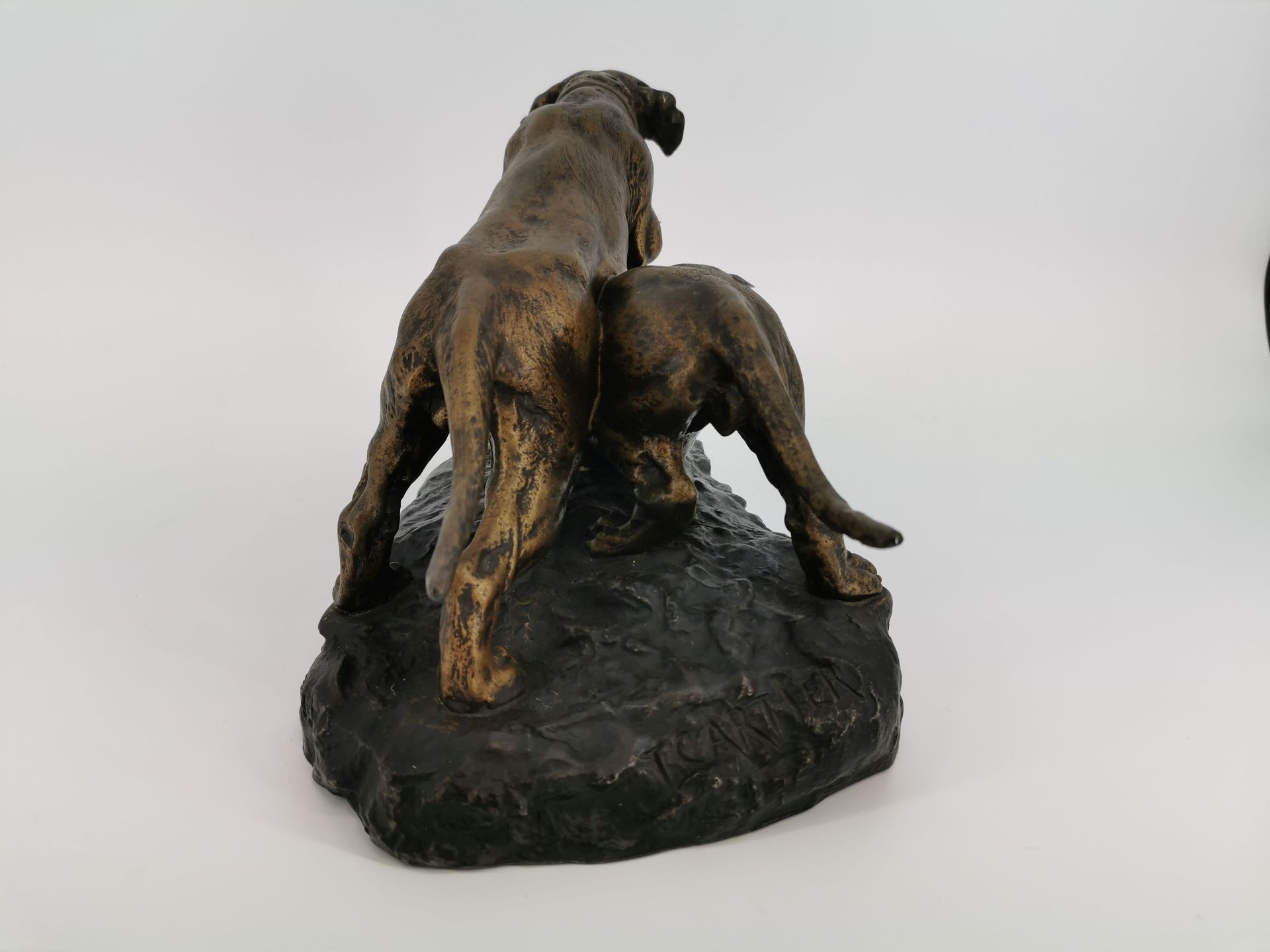 T. CARTIER - TWO HUNTING DOGS - Image 6 of 6