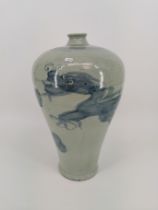 VASE MIT DRACHENMOTIV