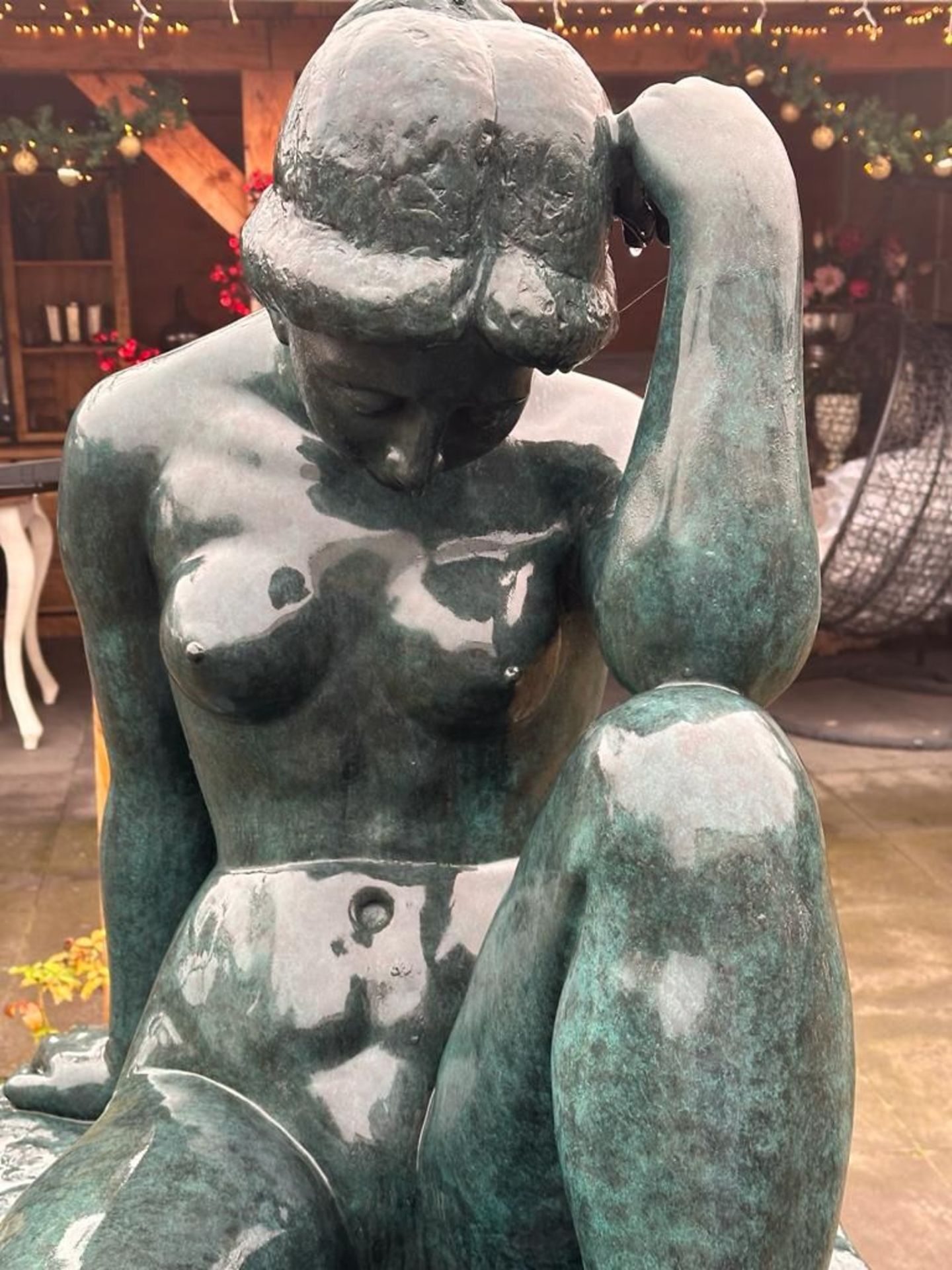 SCULPTURE: SQUATTING WOMAN - Image 7 of 9