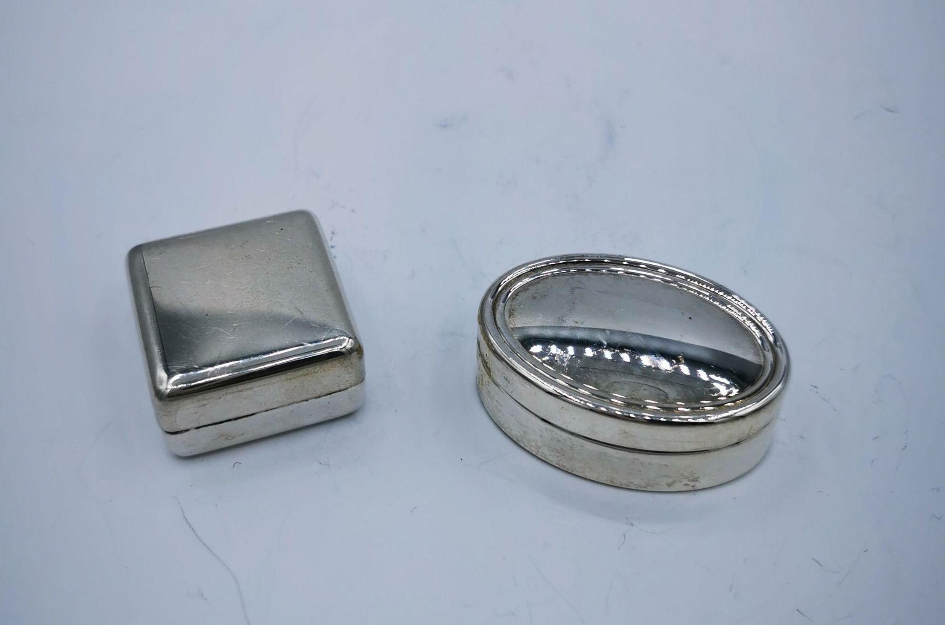 2 PILL BOXES - Image 2 of 5
