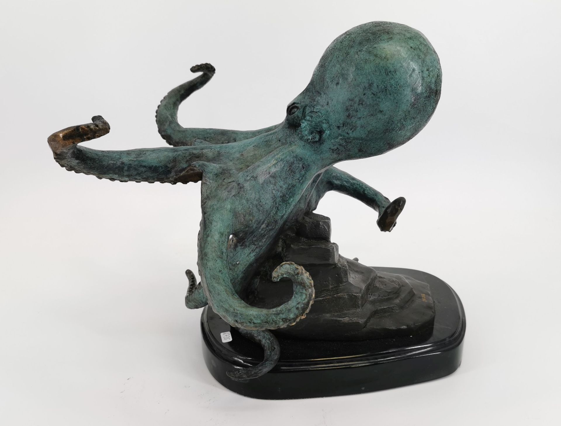 SCULPTURE - SQUID