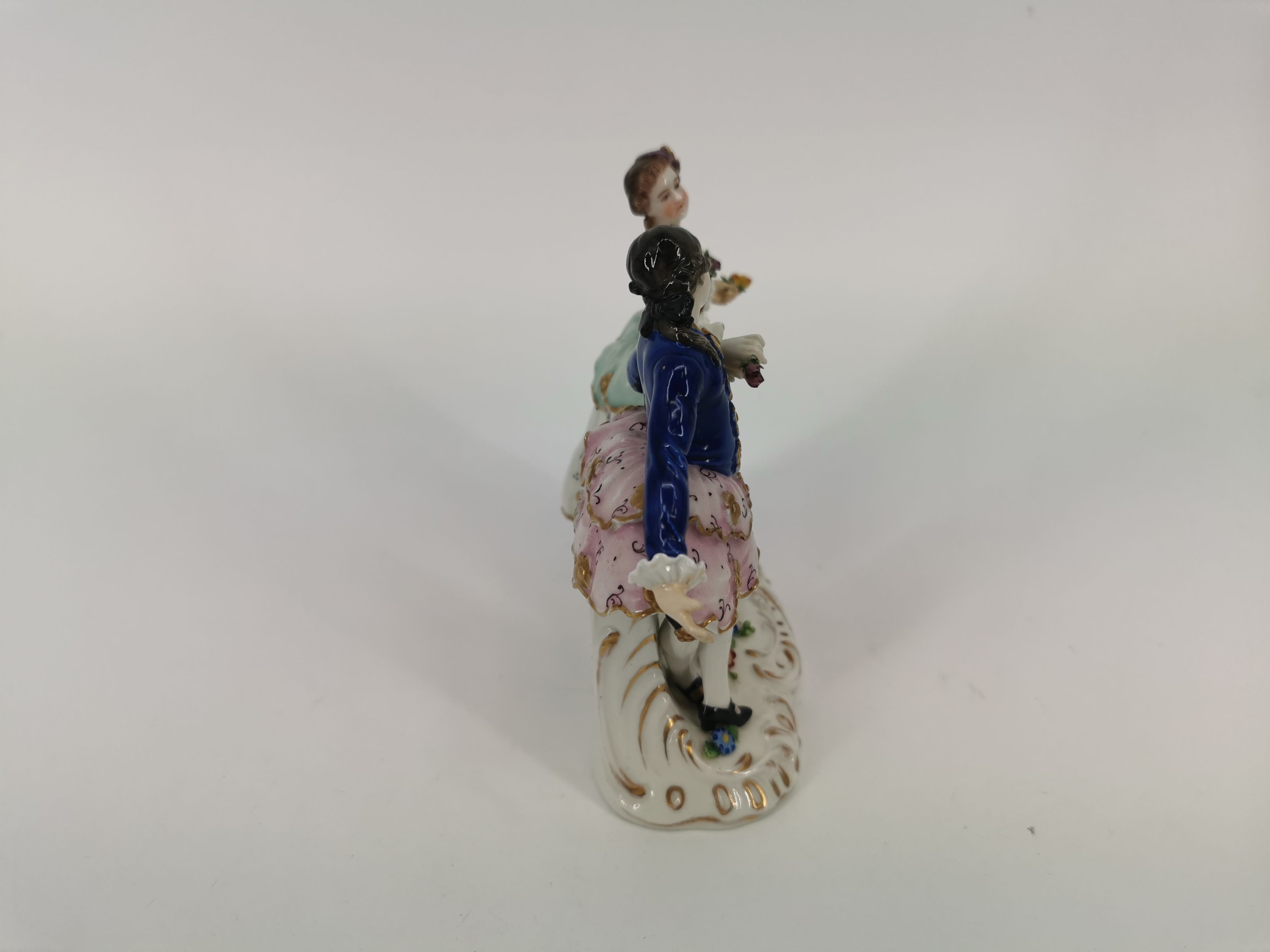 FIGURE GROUP "GALLANT COUPLE" - Image 2 of 5