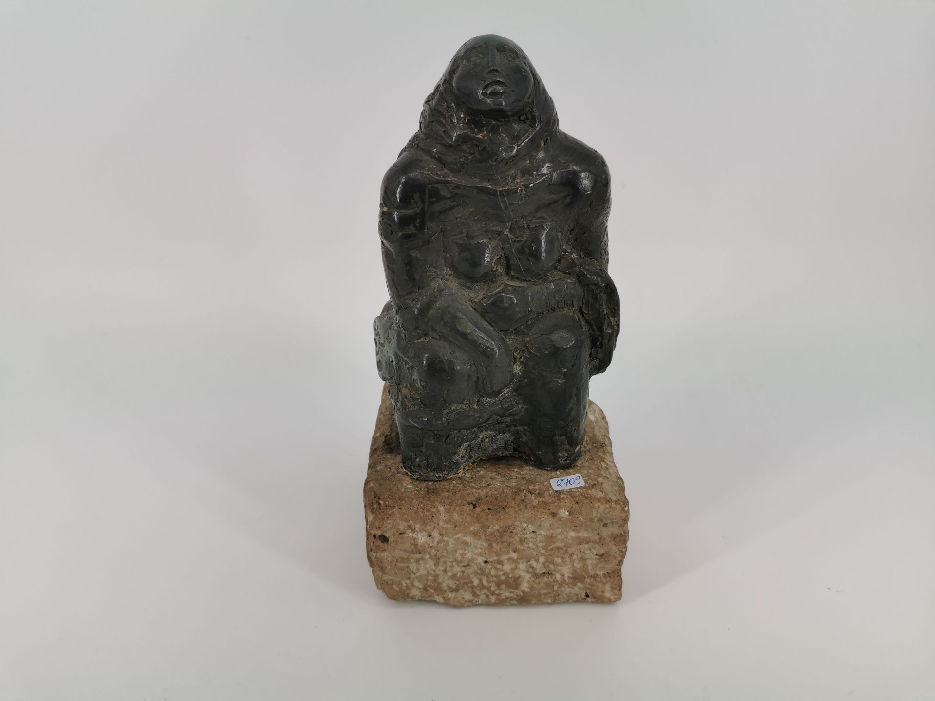 SCULPTURE: SQUATTING WOMAN