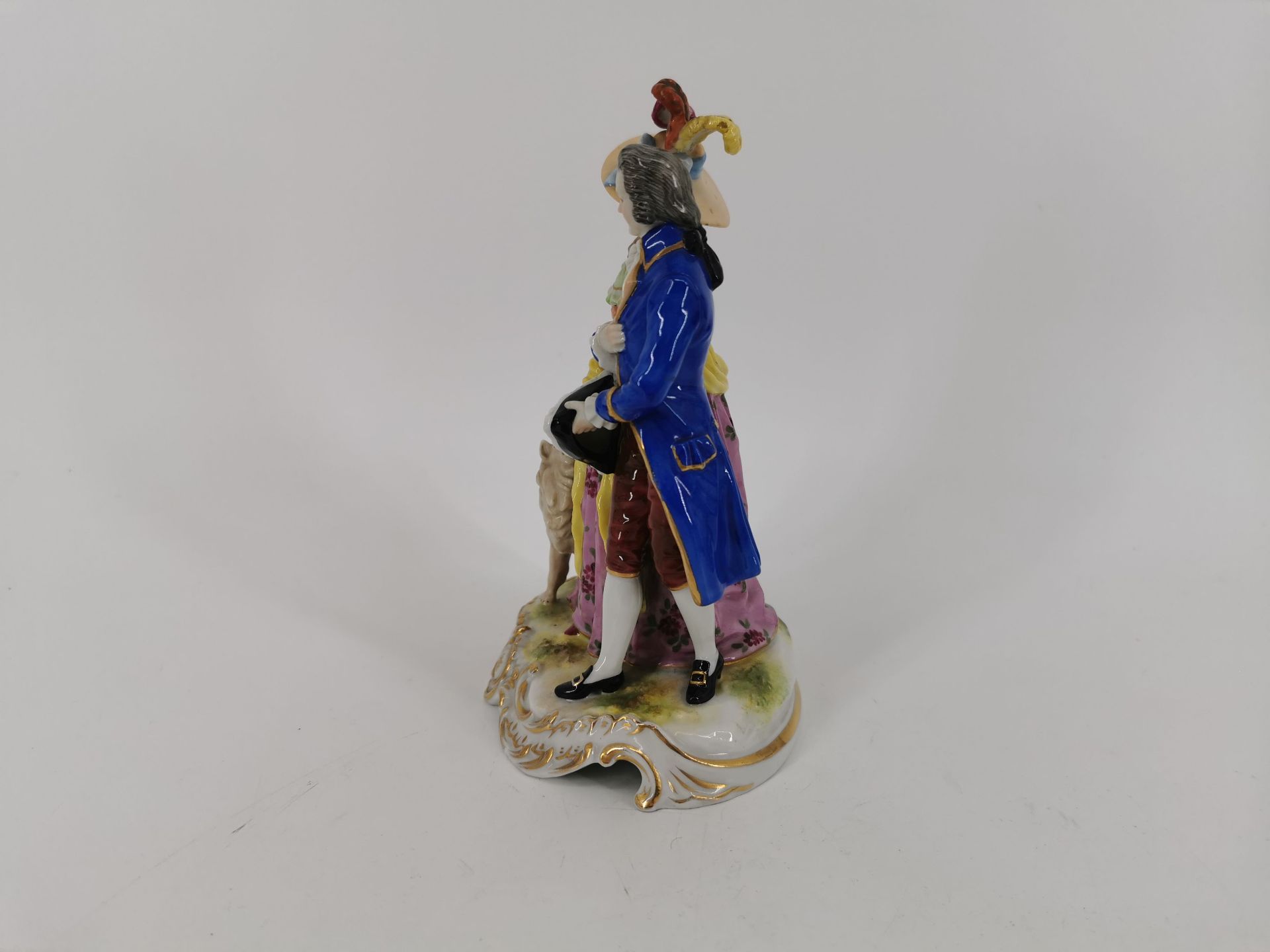 PORCELAIN FIGURE GROUP - Image 2 of 4