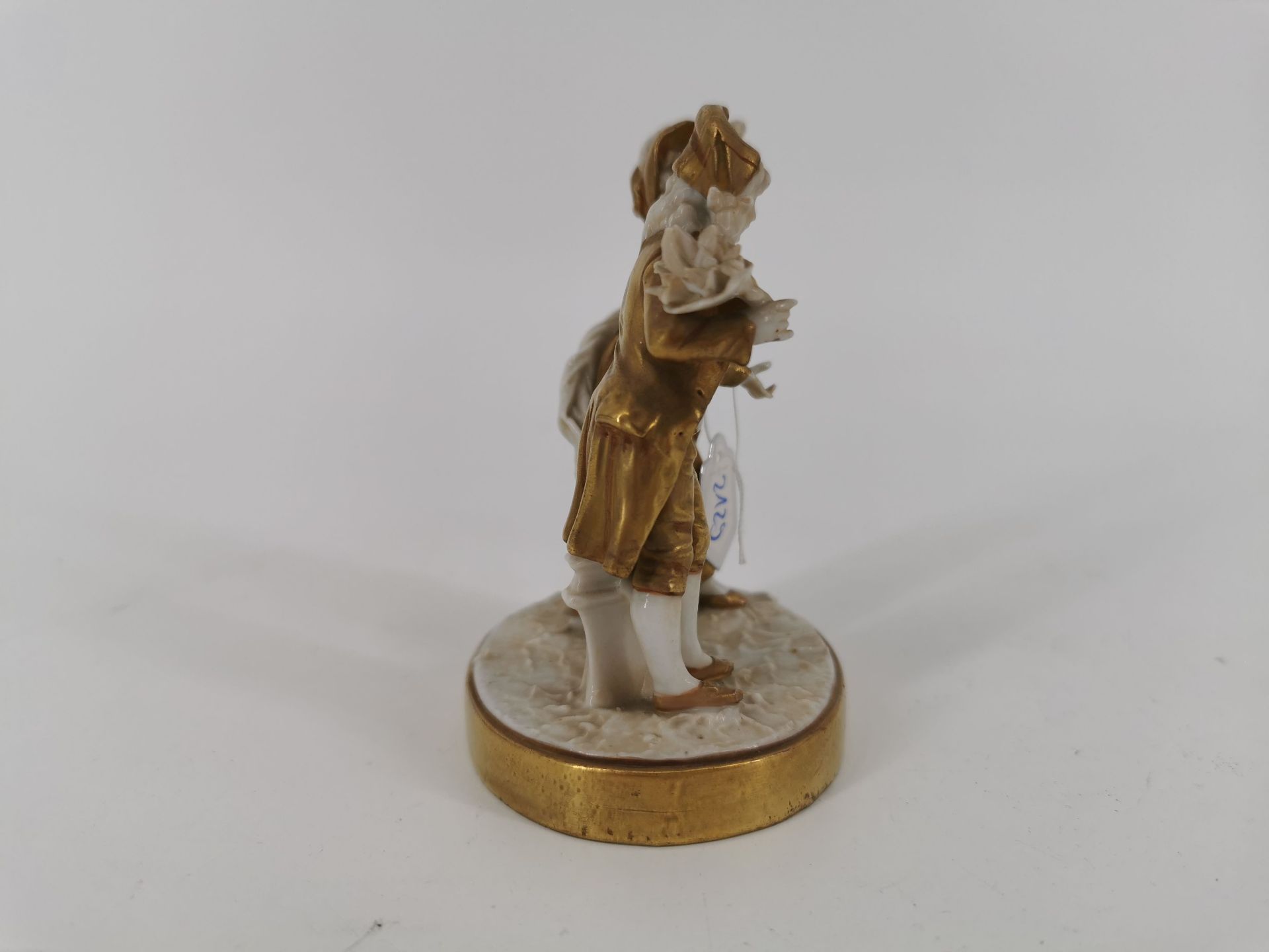 PORCELAIN FIGURE GROUP - Image 2 of 5