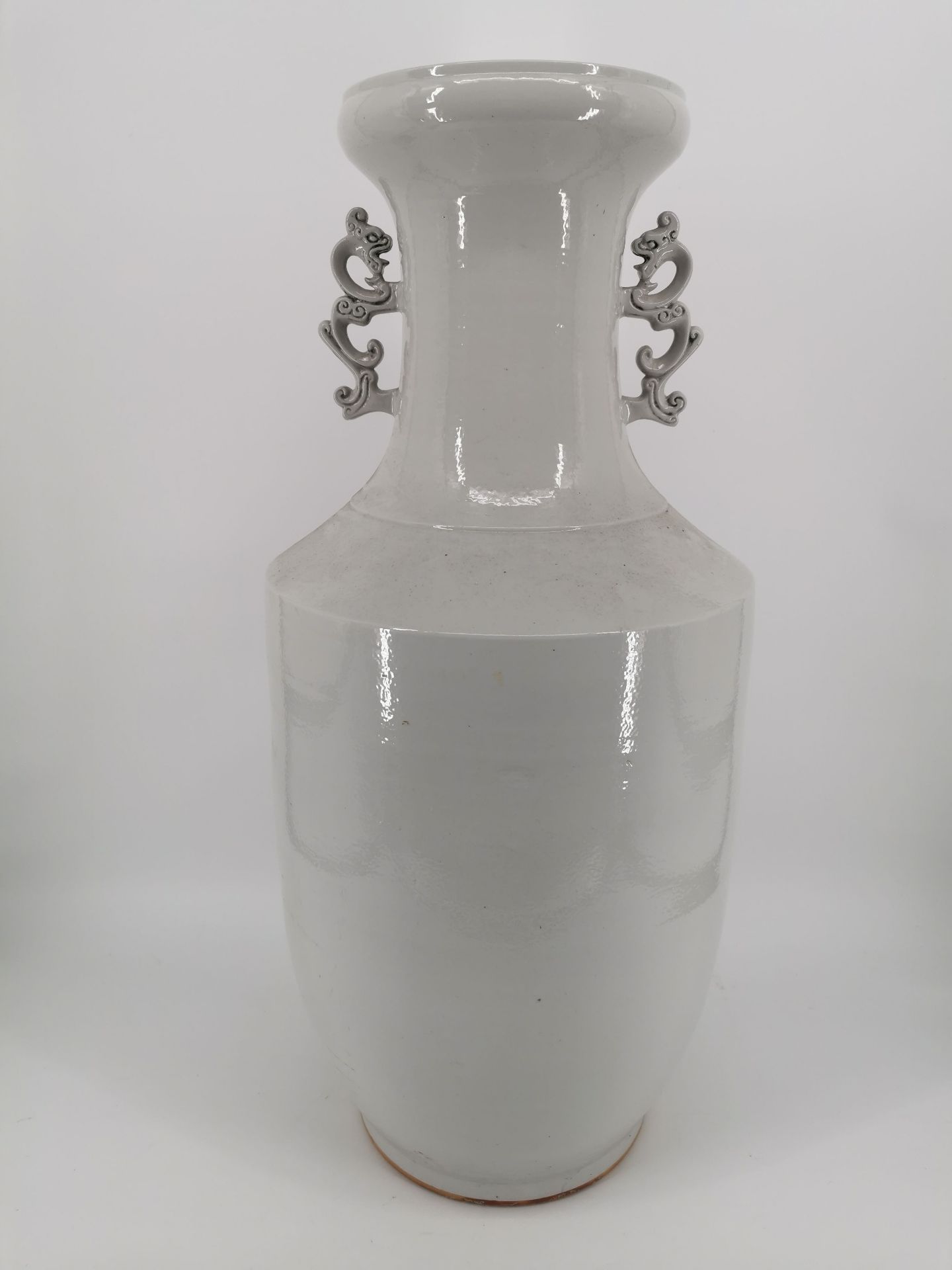 BLANC DE CHINE VASE - Image 5 of 7