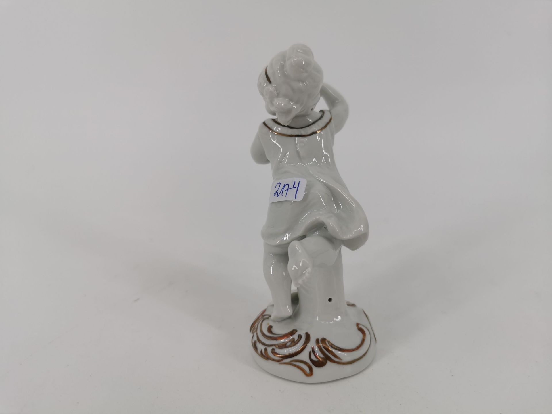 PORCELAIN FIGURE - Image 3 of 5