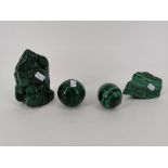 MIXED LOT OF CARVED FIGURES / STONE OBJECTS MADE OF MALACHITE