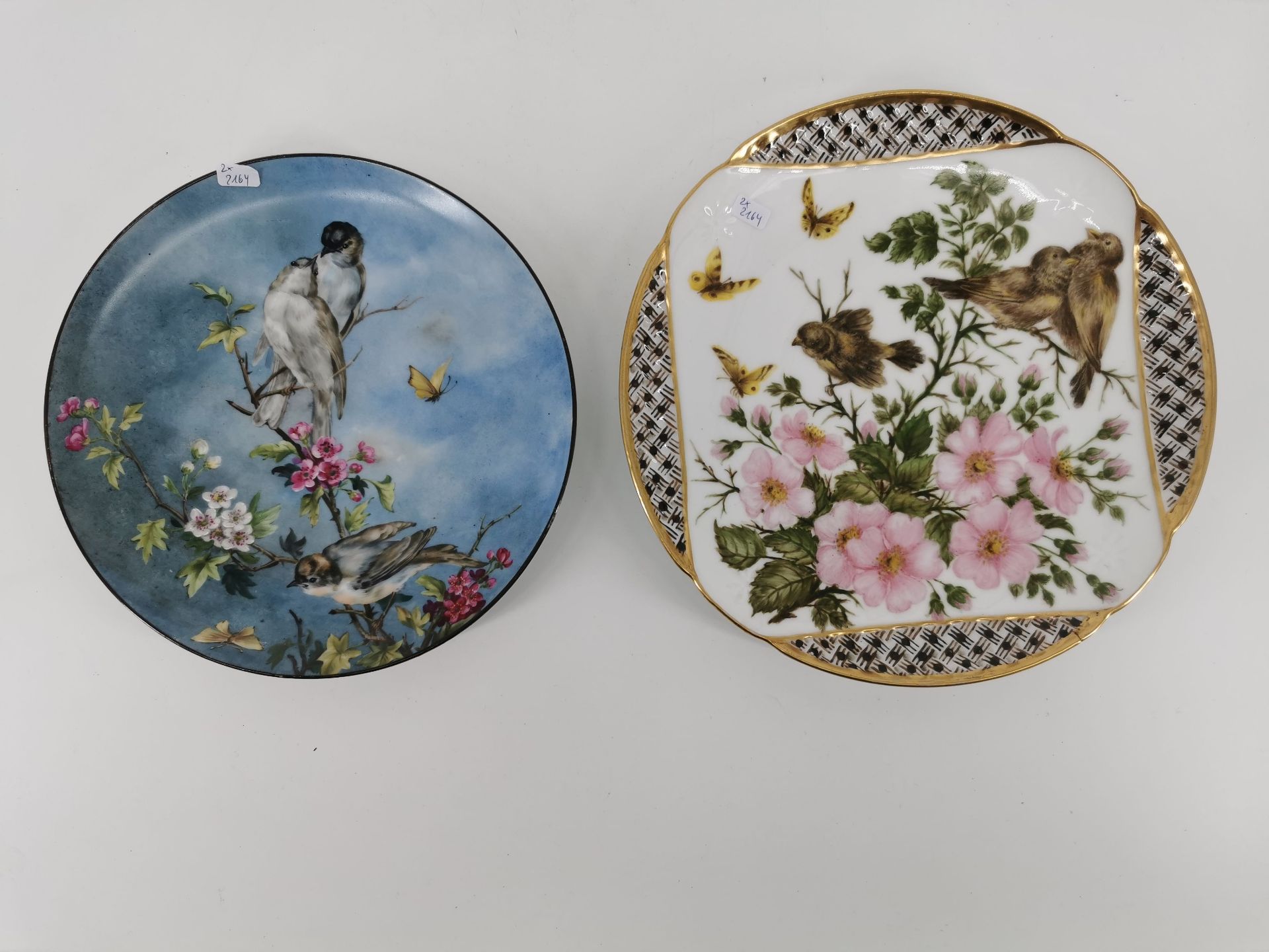 2 COLLECTING PLATE