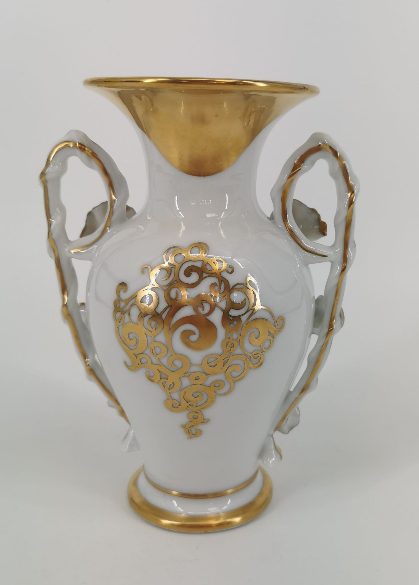 VASE - Image 4 of 7